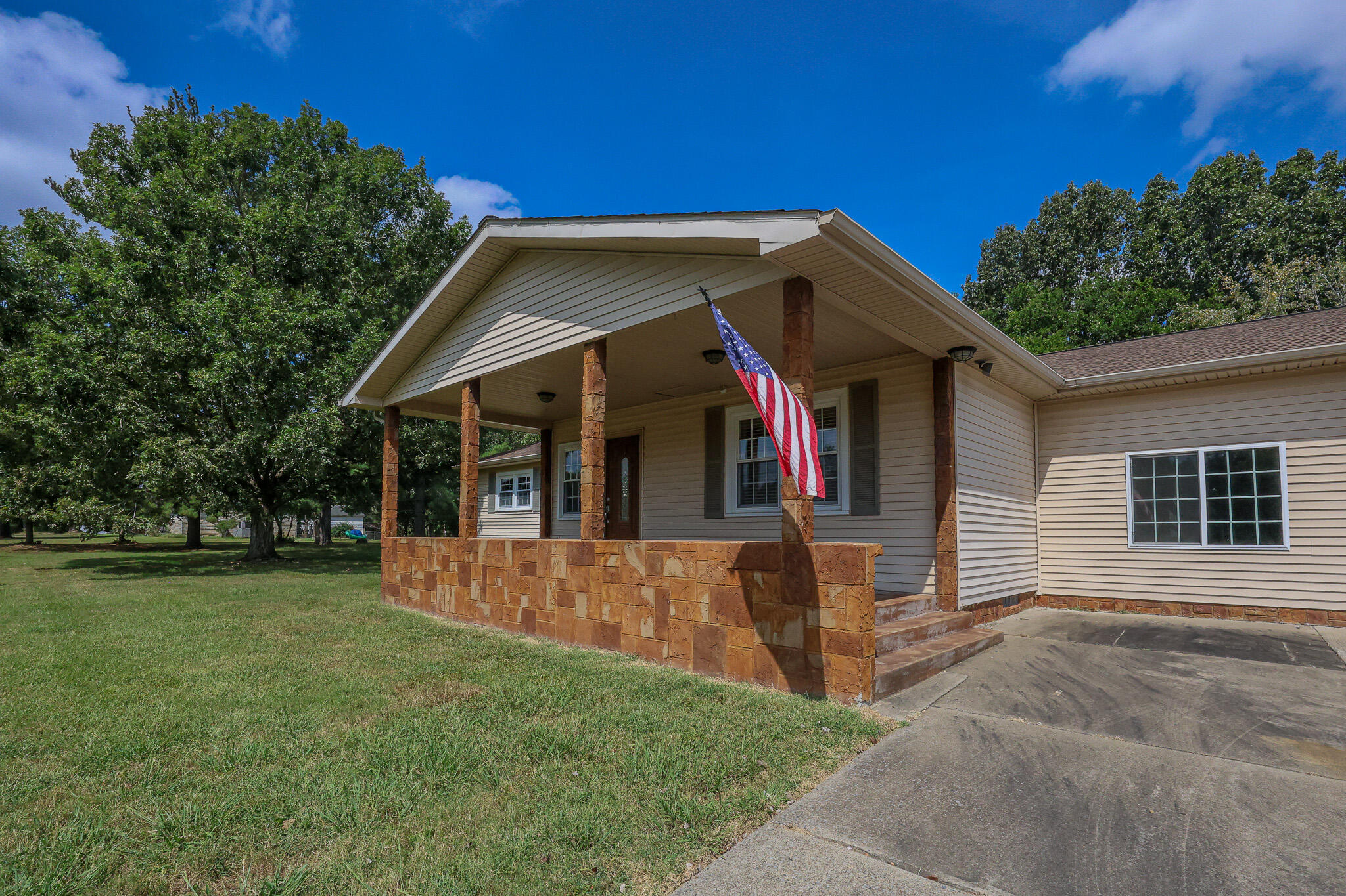 9800 U.s. Hwy 62 Property Photo 4
