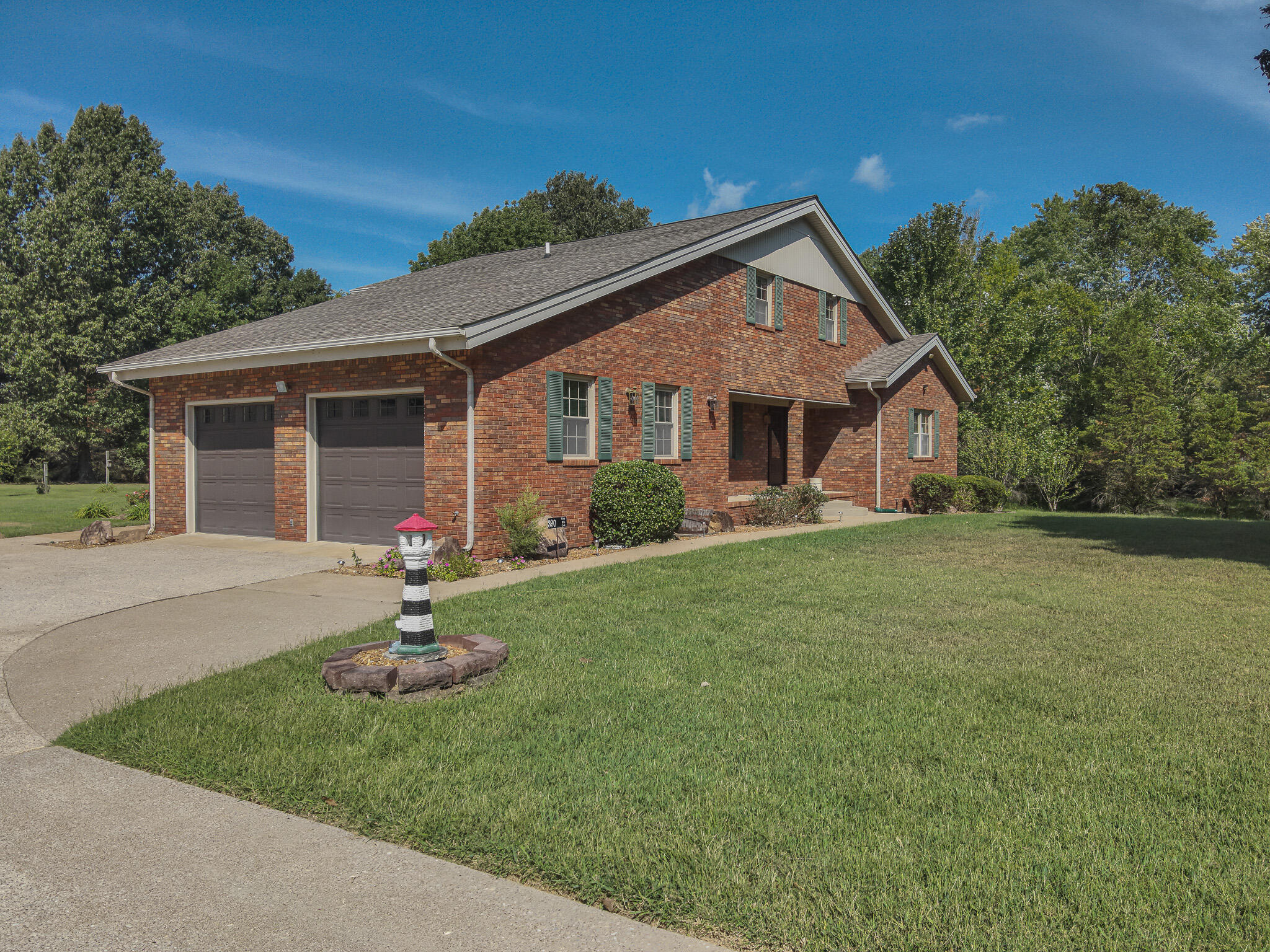 390 Windy Hills Circle Property Photo 3