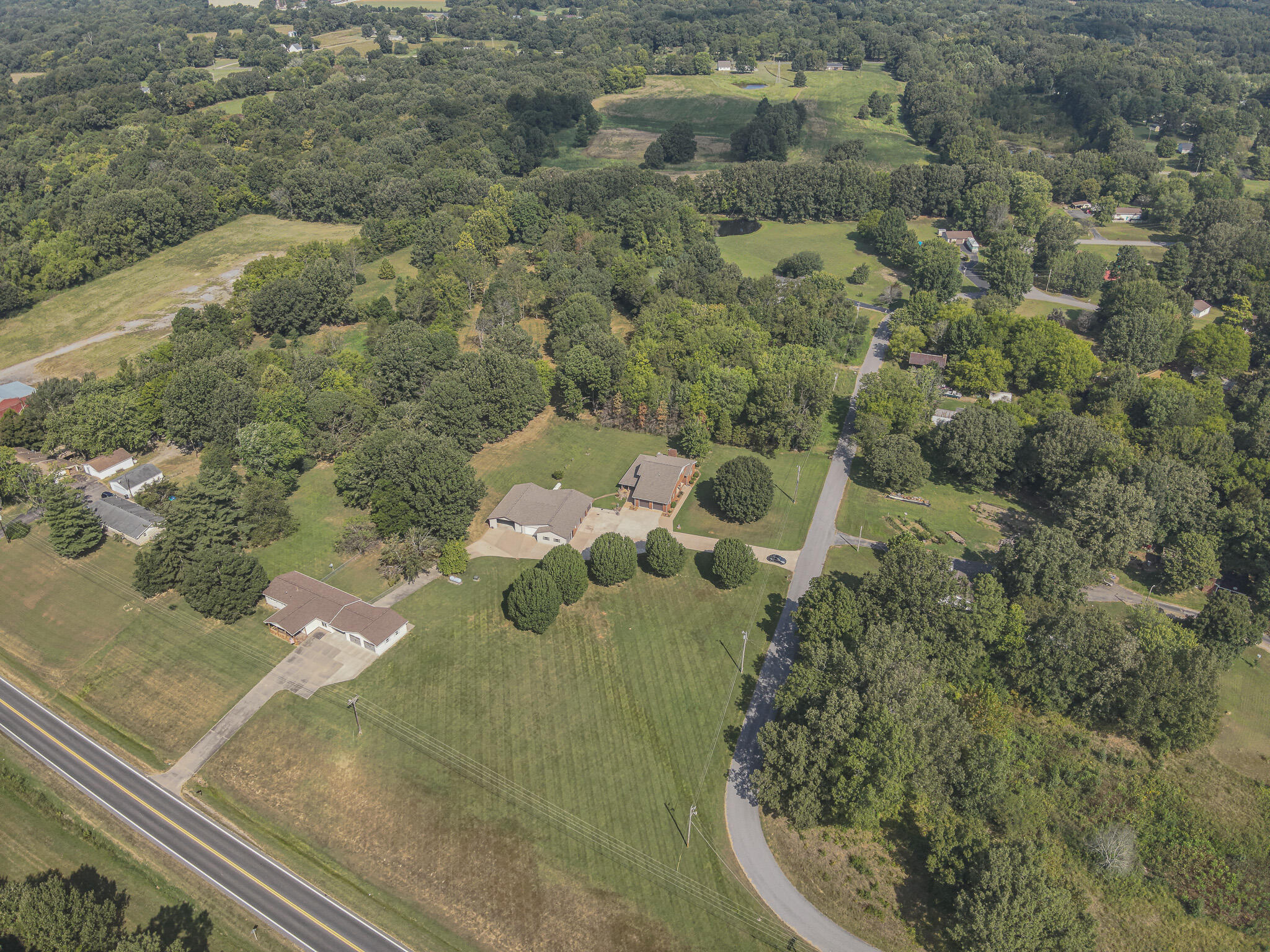 390 Windy Hills Circle Property Photo 14