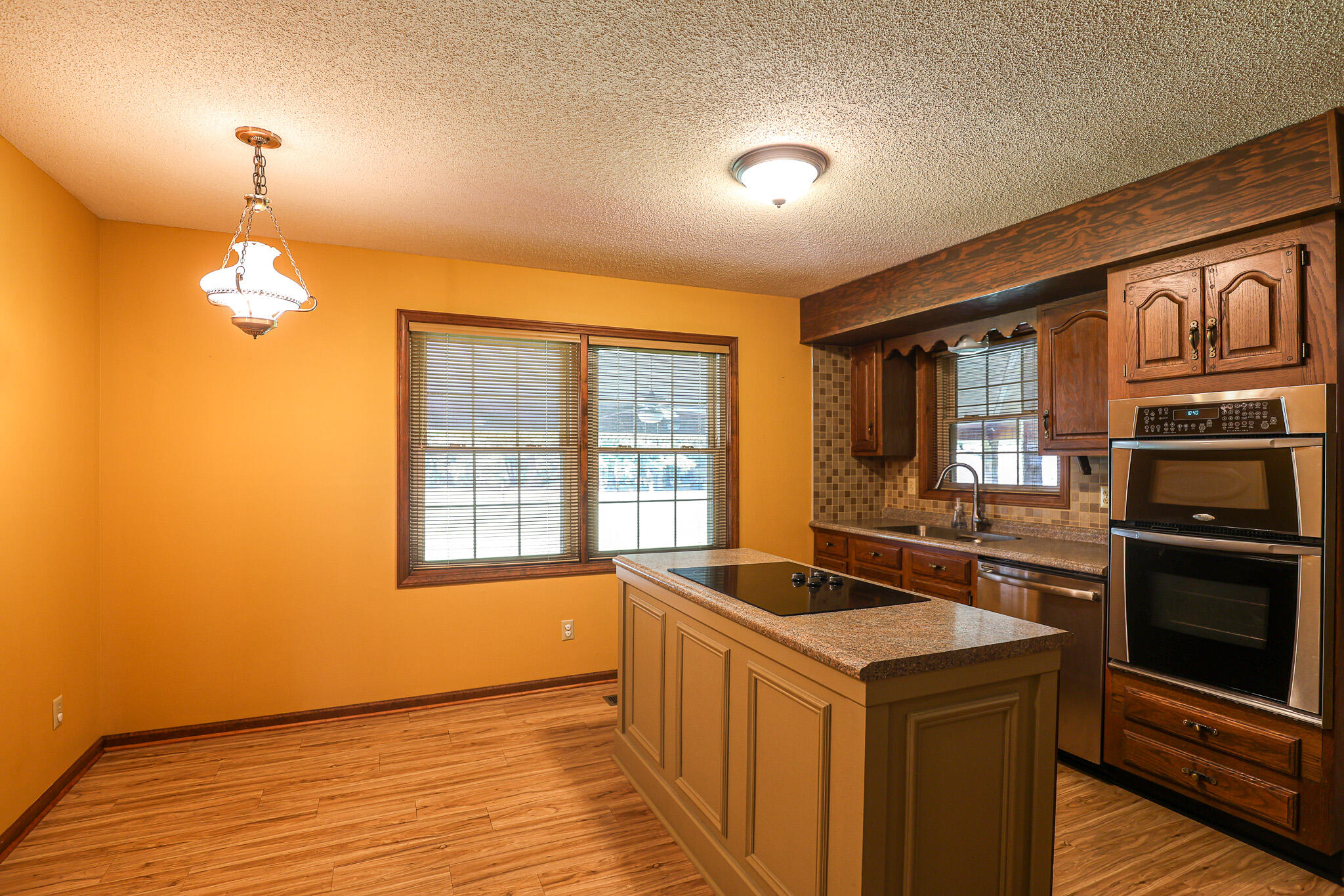 390 Windy Hills Circle Property Photo 21