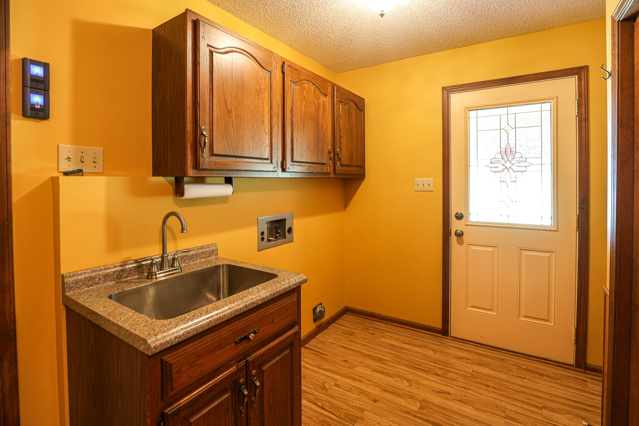 390 Windy Hills Circle Property Photo 27