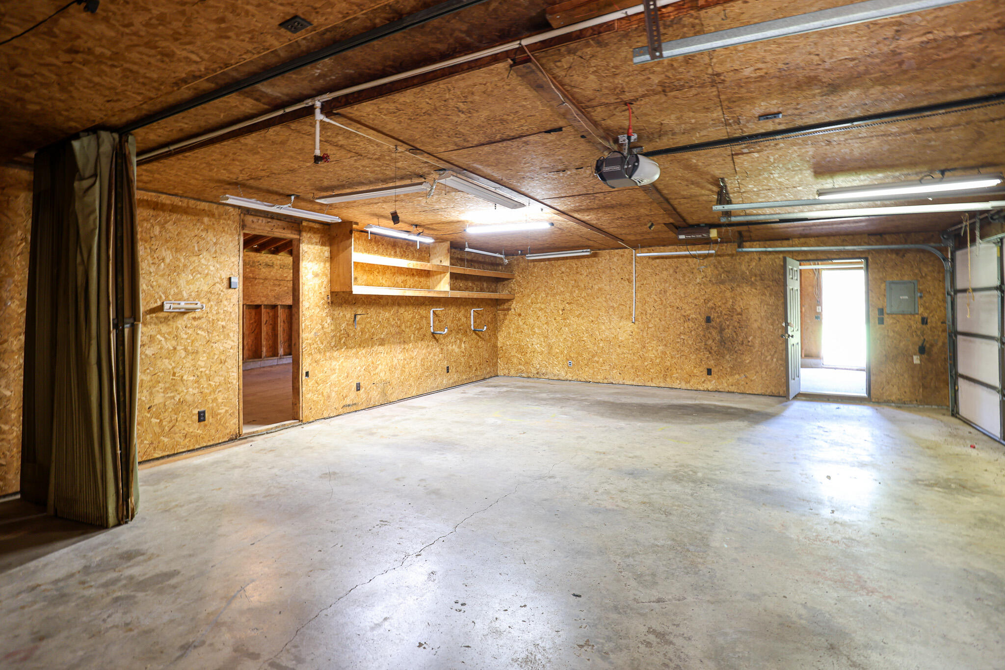 390 Windy Hills Circle Property Photo 40