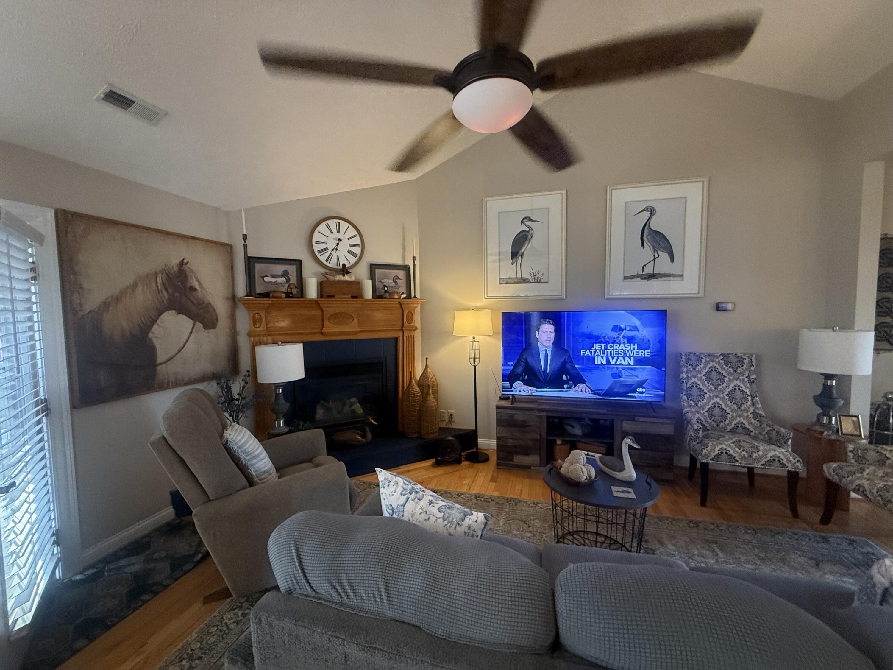 327 Primrose Lane Property Photo 6