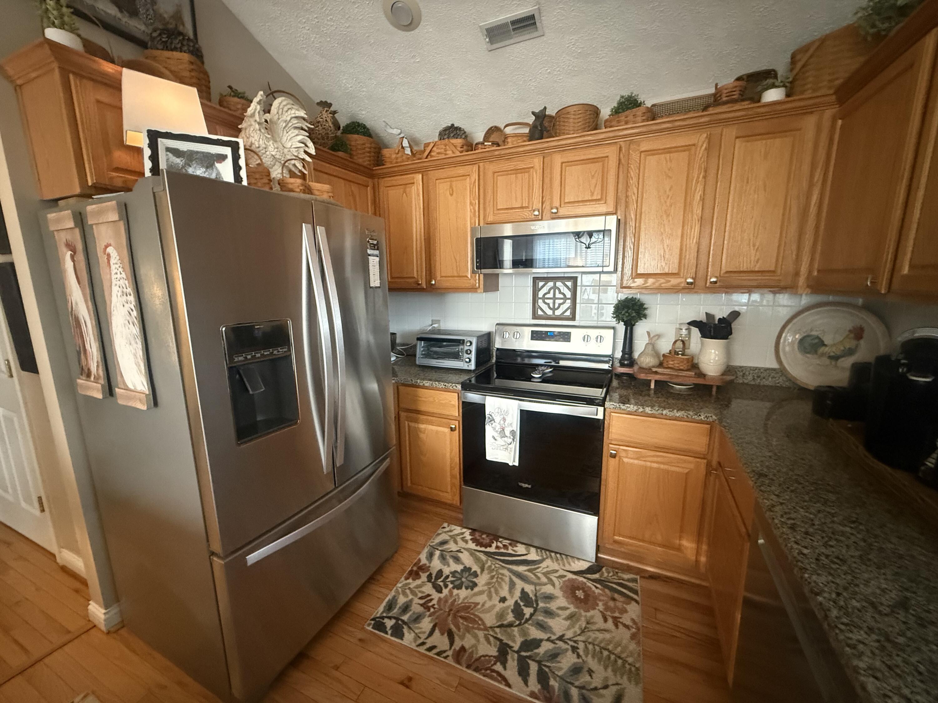327 Primrose Lane Property Photo 9