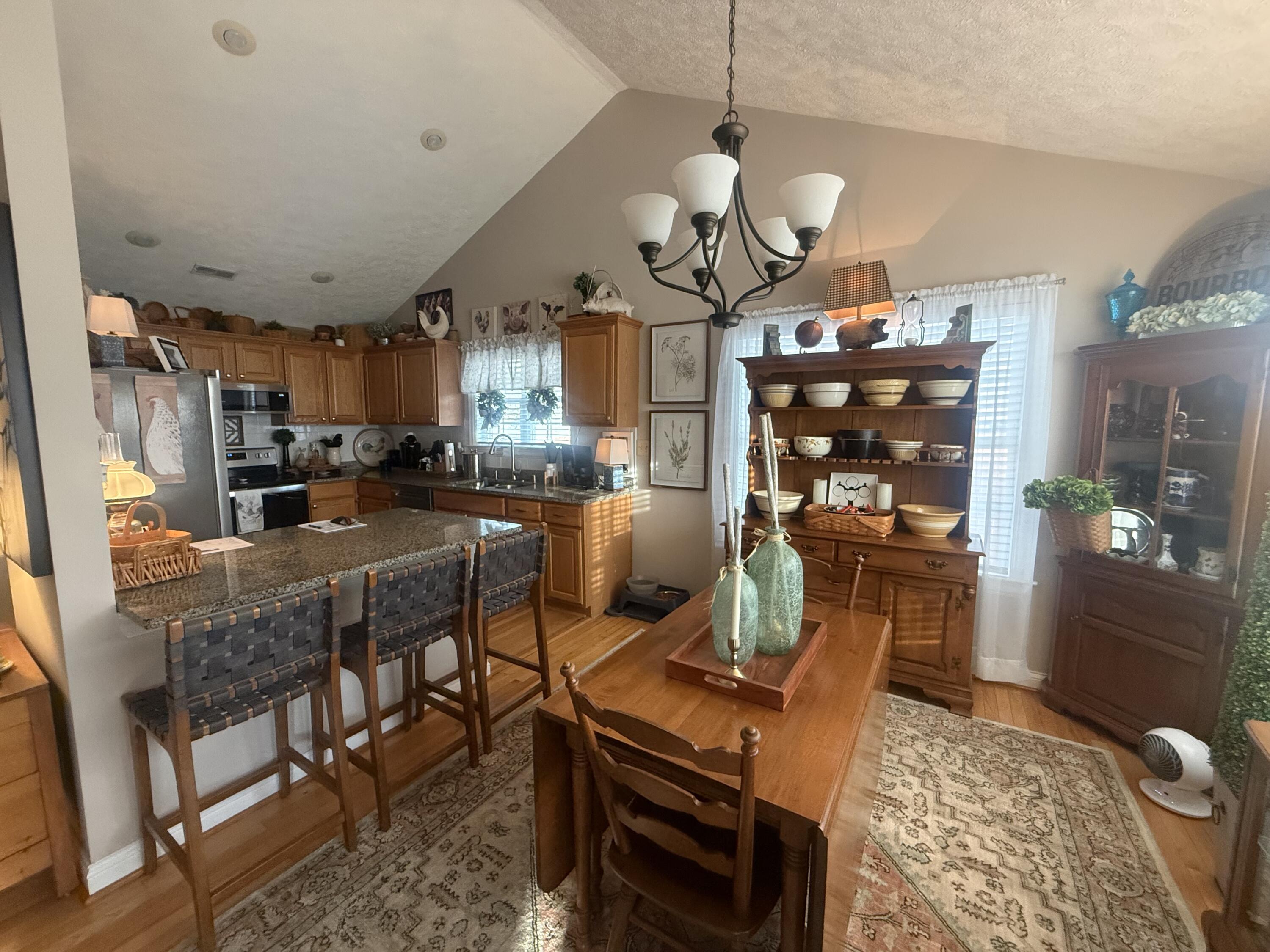 327 Primrose Lane Property Photo 12