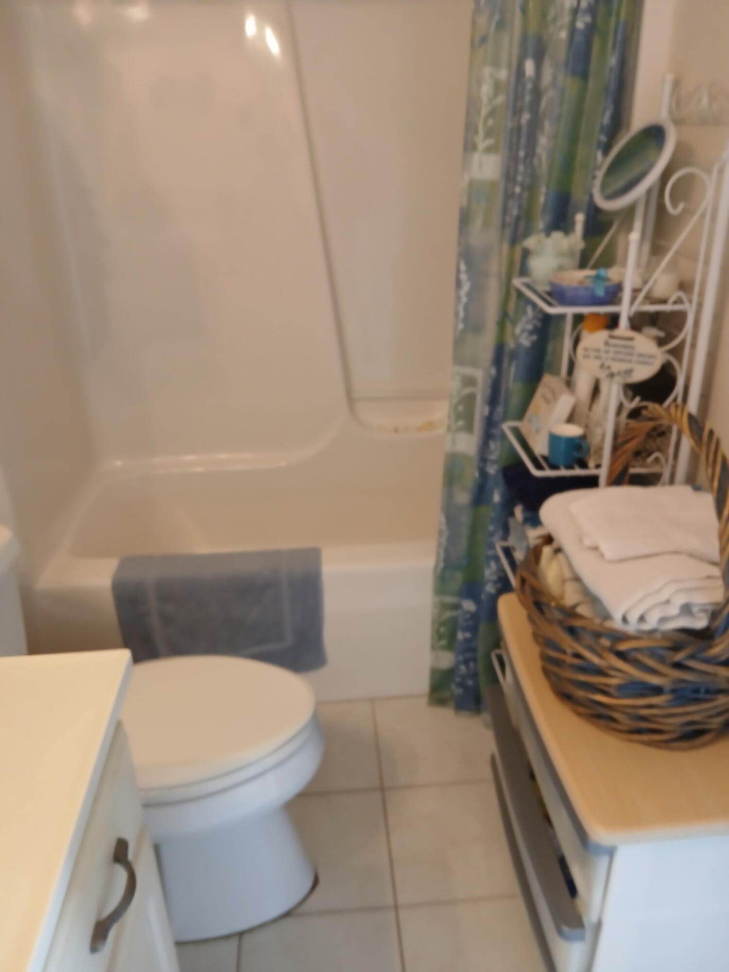 549 E Walnut Street Property Photo 8