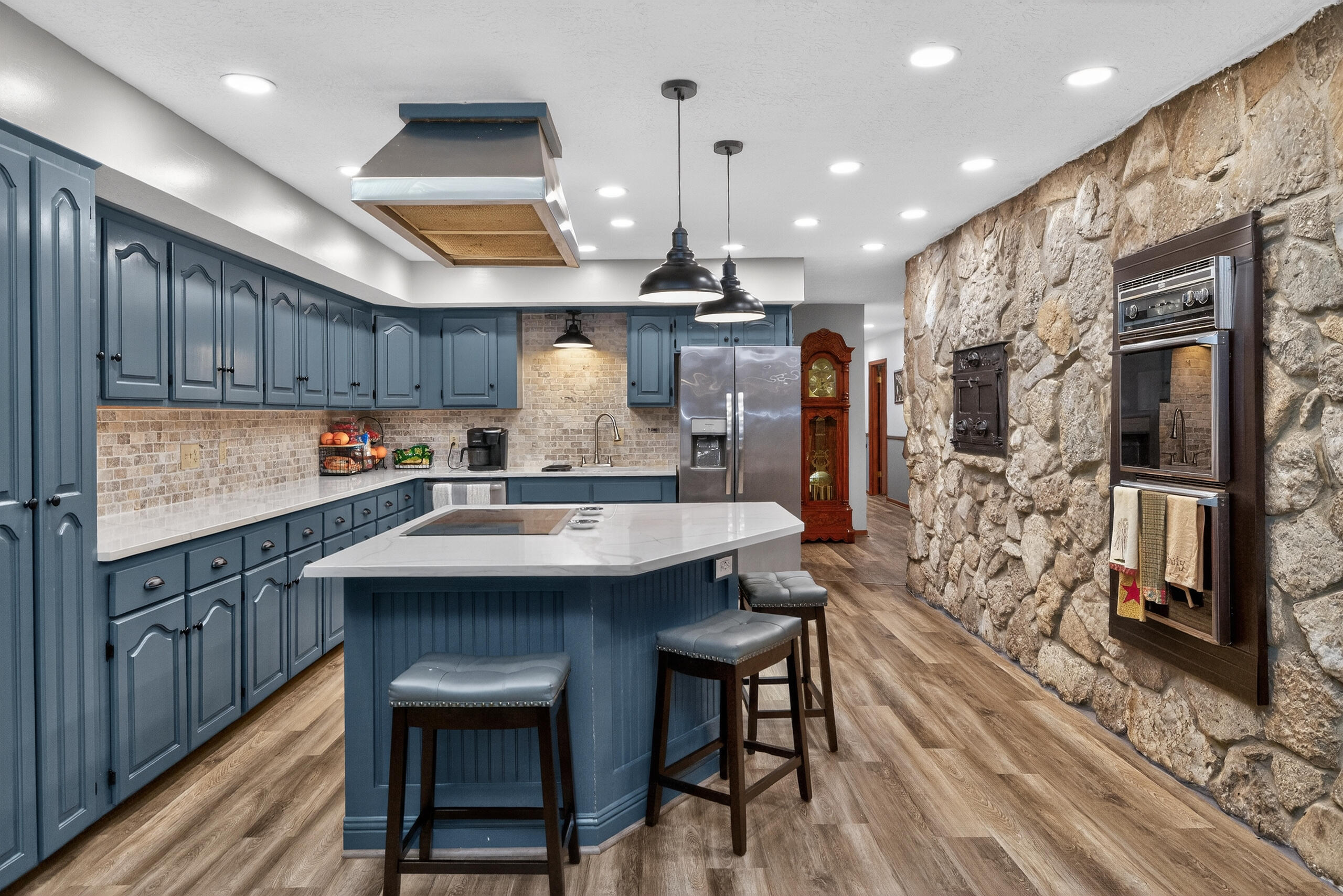 1070 Jacks Creek Road Property Photo 13