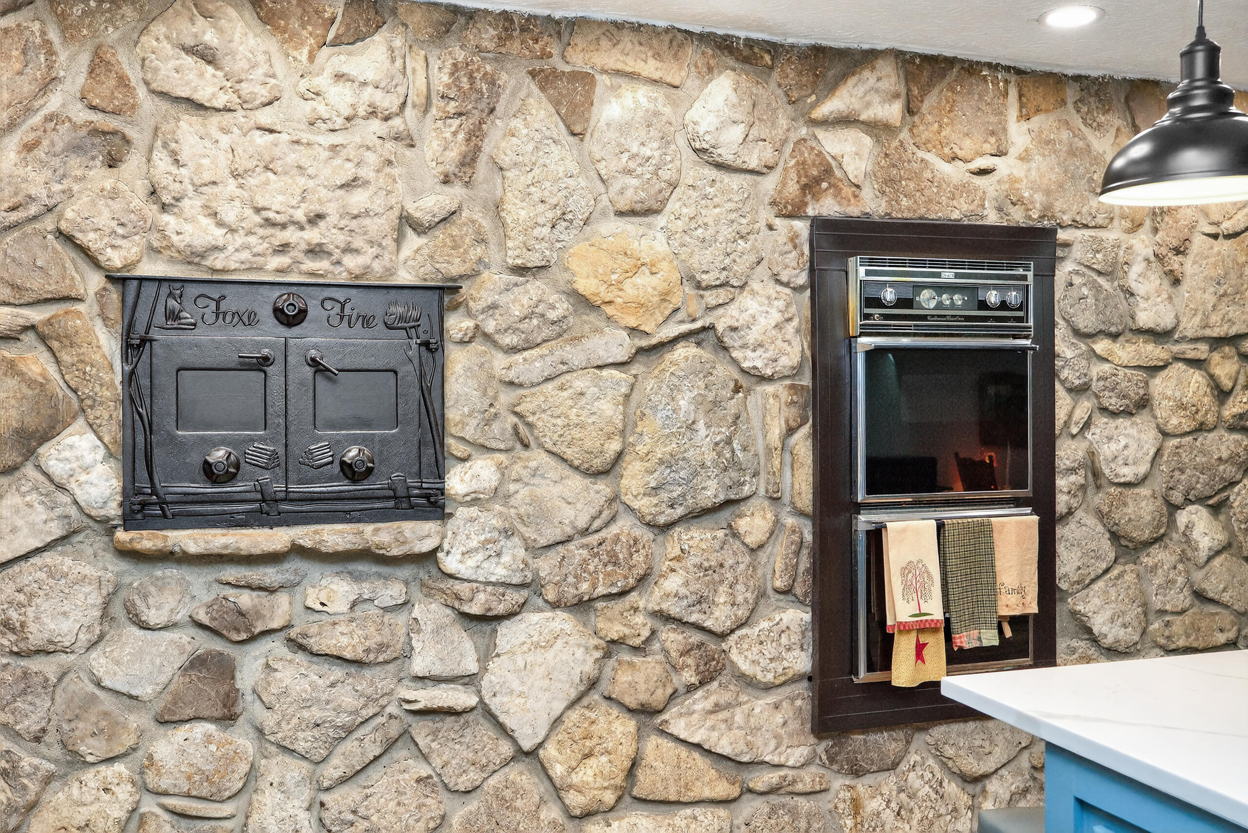 1070 Jacks Creek Road Property Photo 17