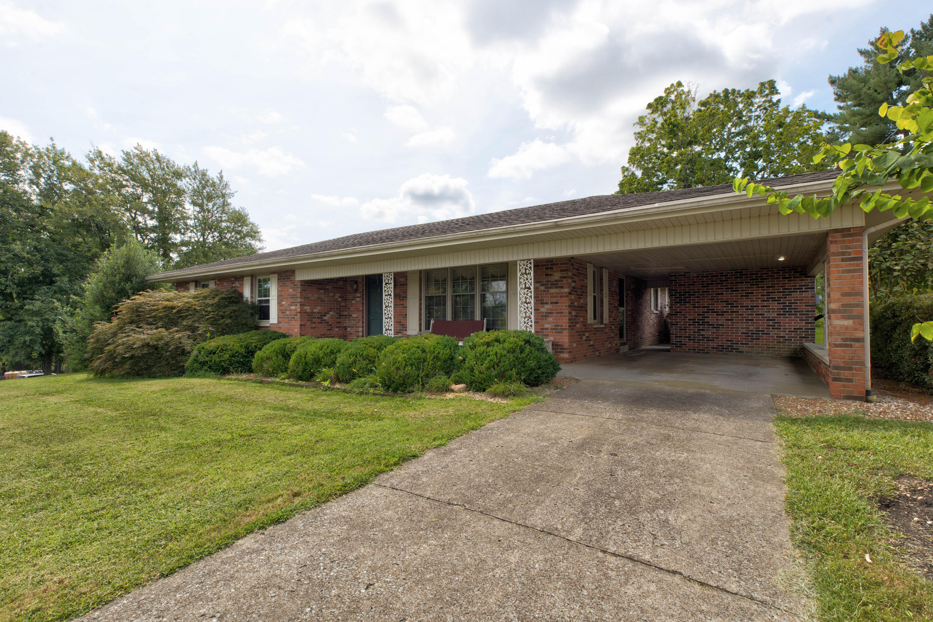 3726 Camargo Heights Property Photo 4