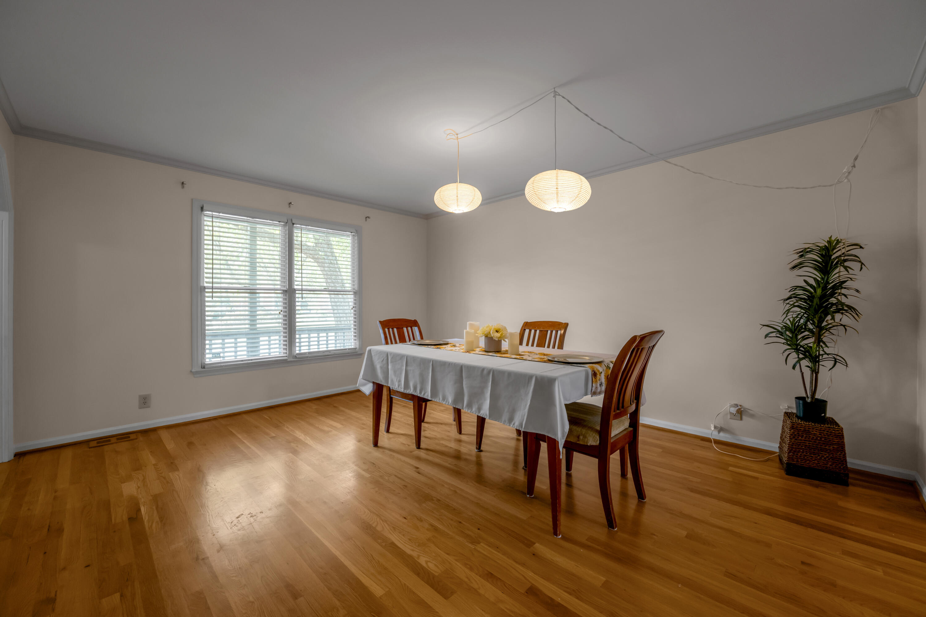 4560 Clubhouse Drive Property Photo 13