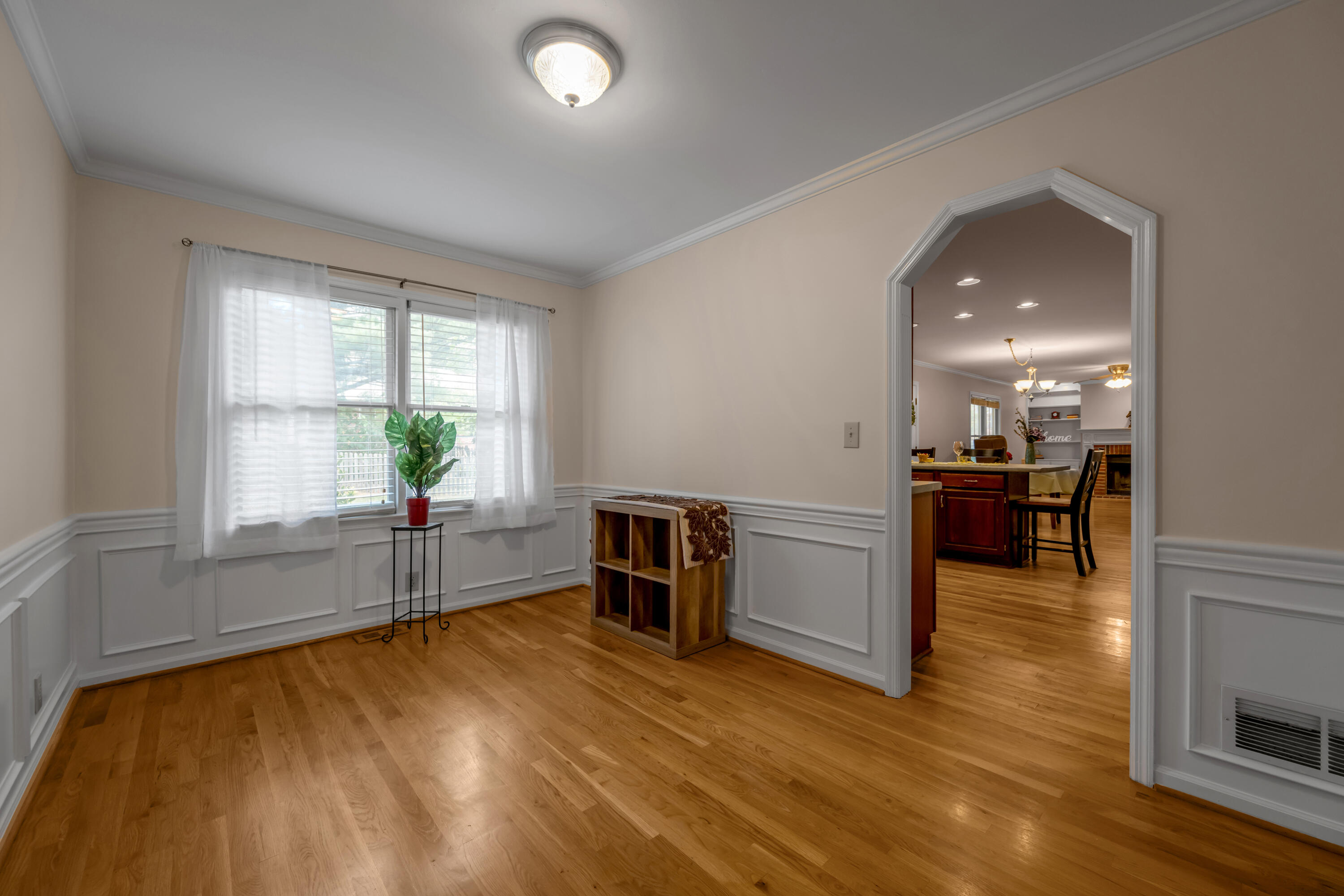 4560 Clubhouse Drive Property Photo 16