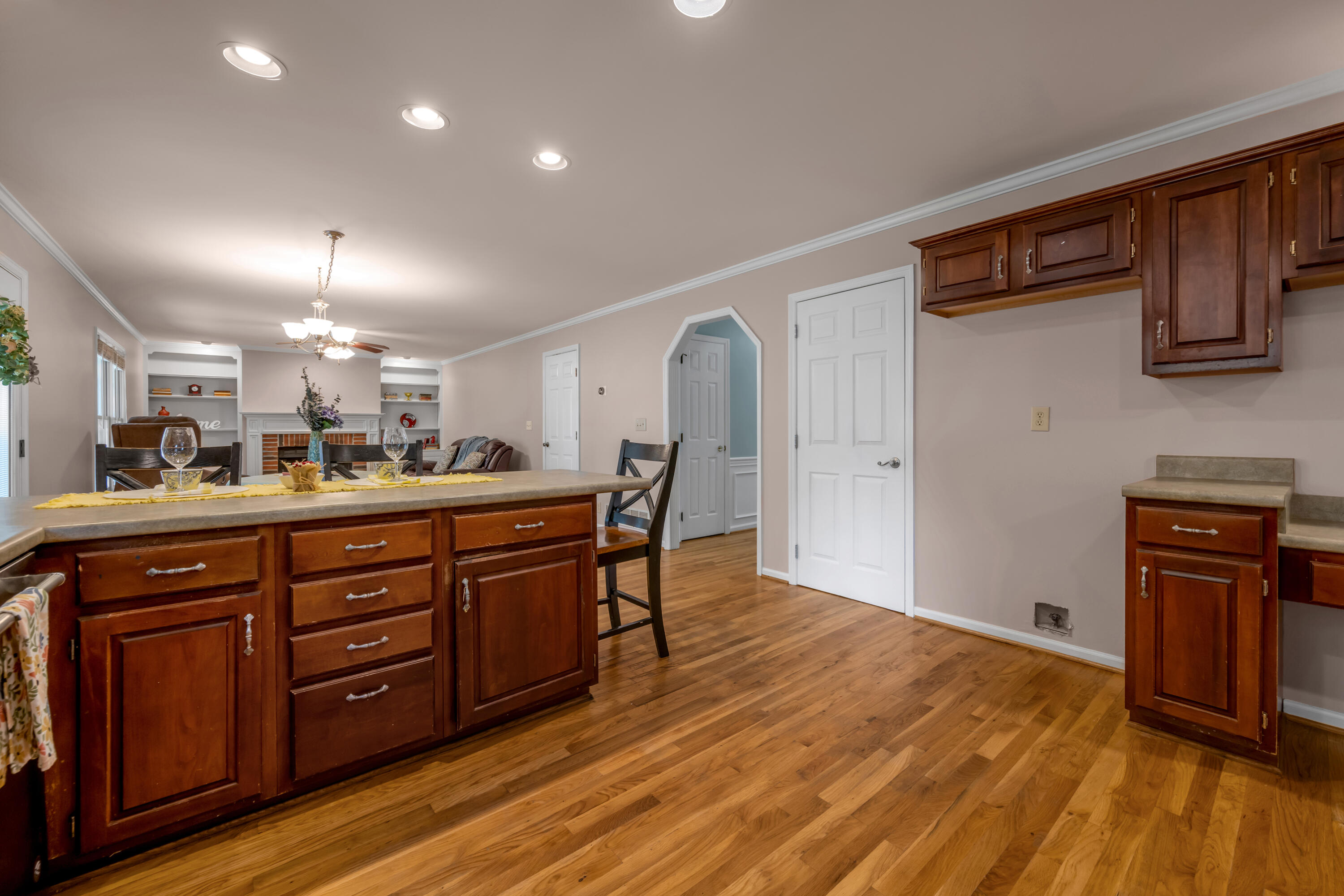 4560 Clubhouse Drive Property Photo 21