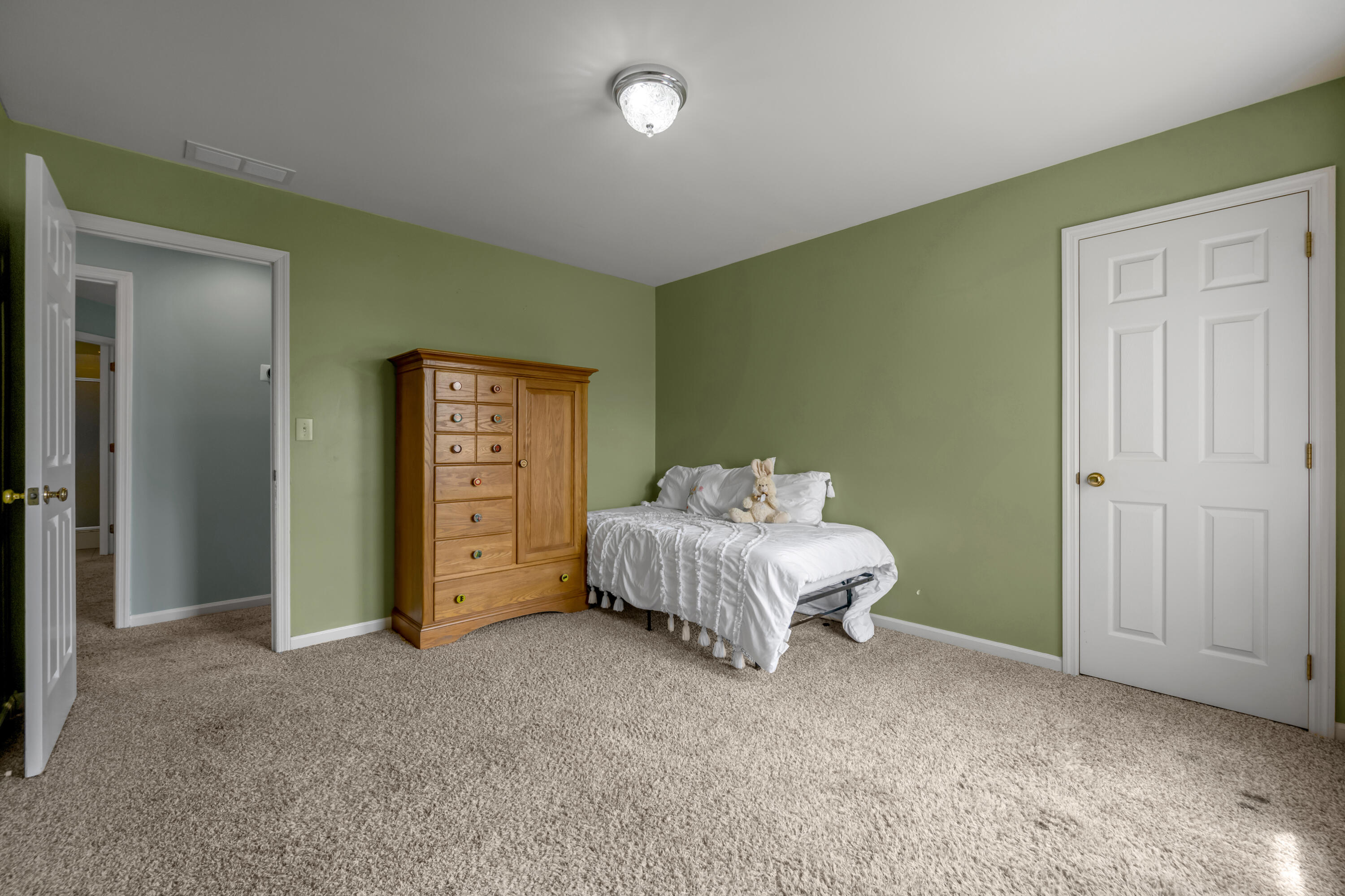 4560 Clubhouse Drive Property Photo 38