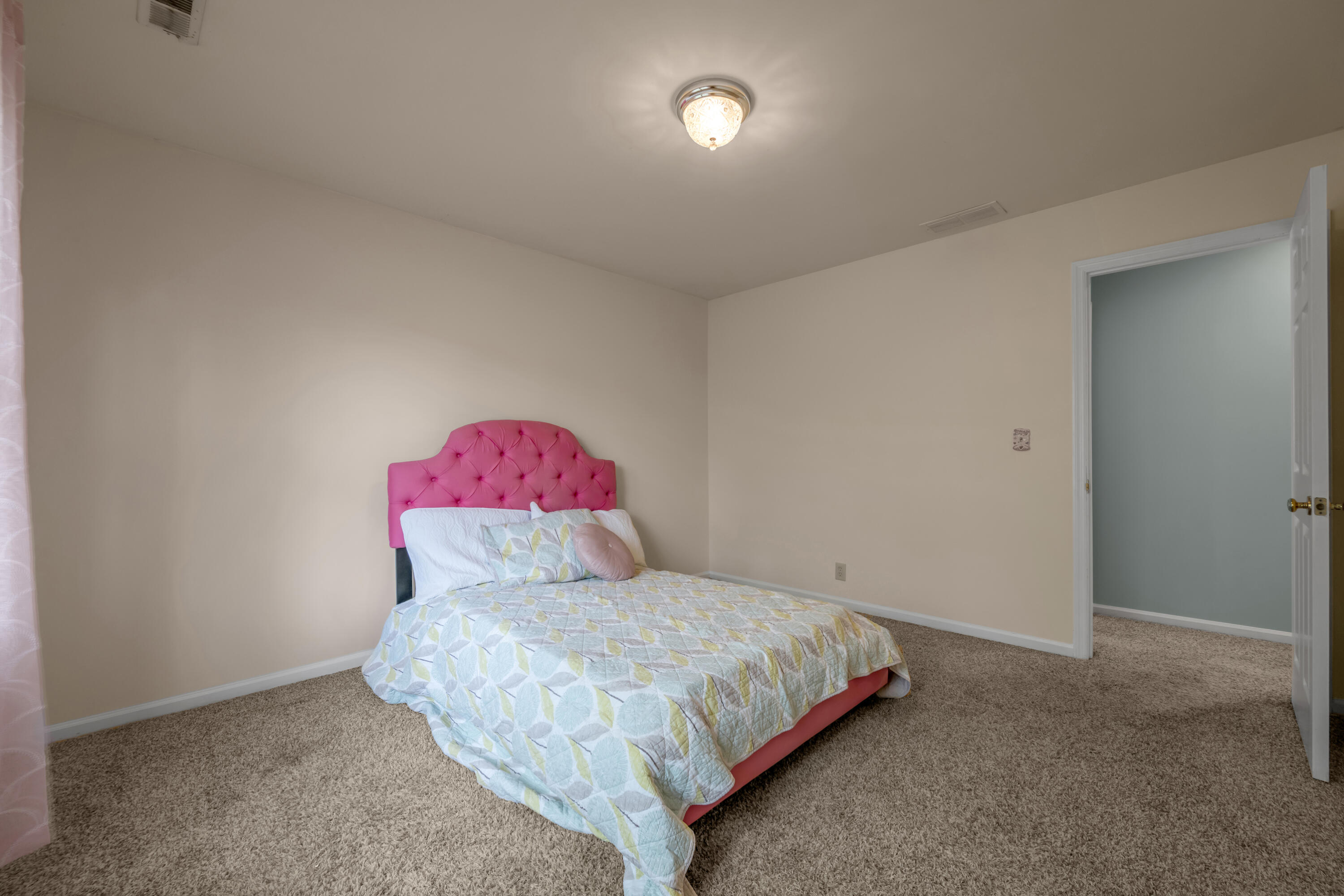 4560 Clubhouse Drive Property Photo 41