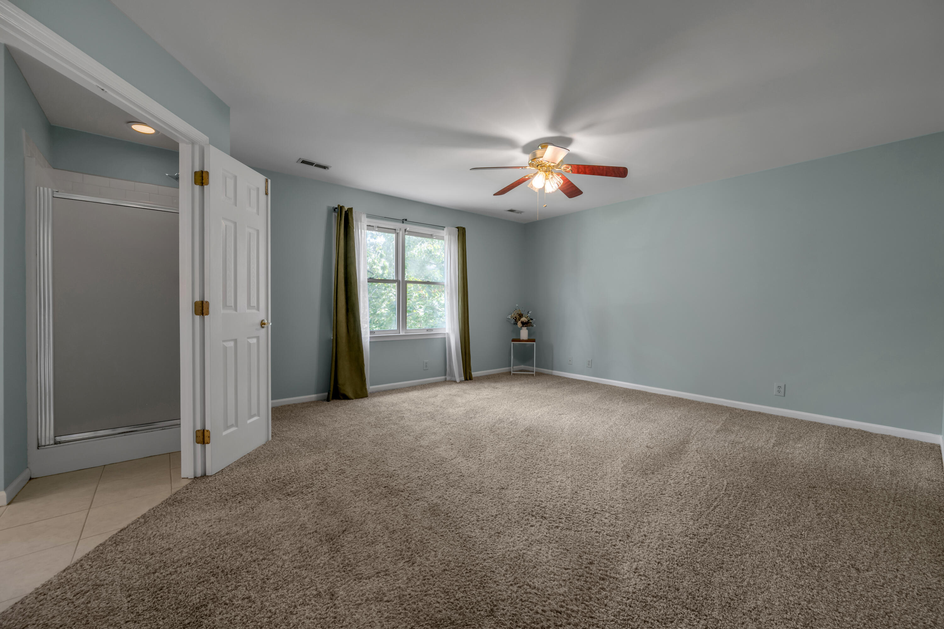 4560 Clubhouse Drive Property Photo 44