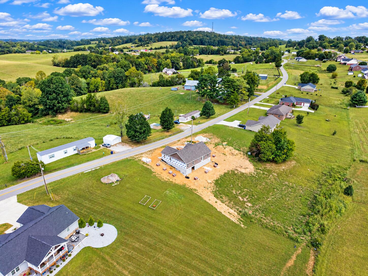 373 Kentucky 1676 Property Photo 6