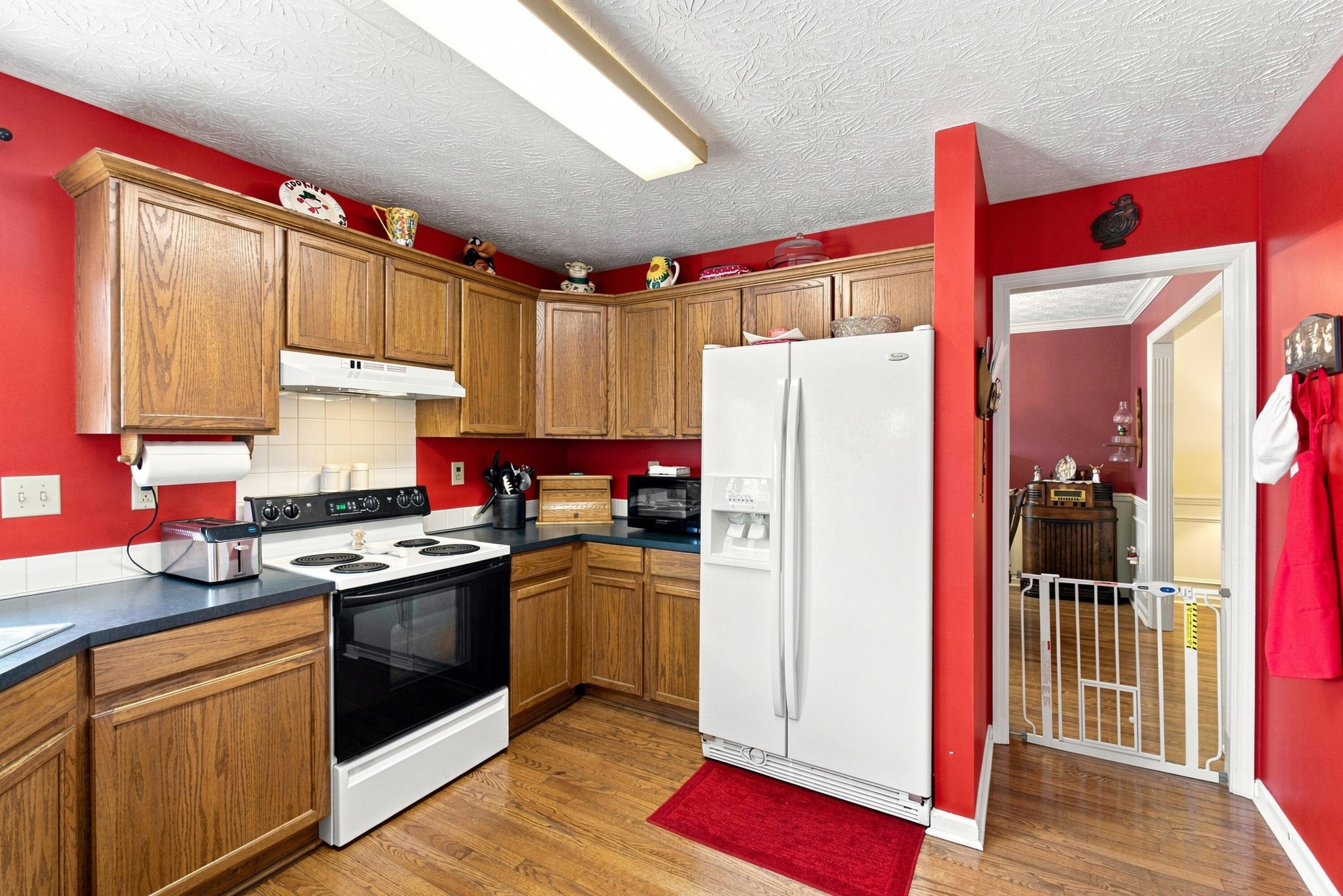 360 Whitfield Drive Property Photo 10