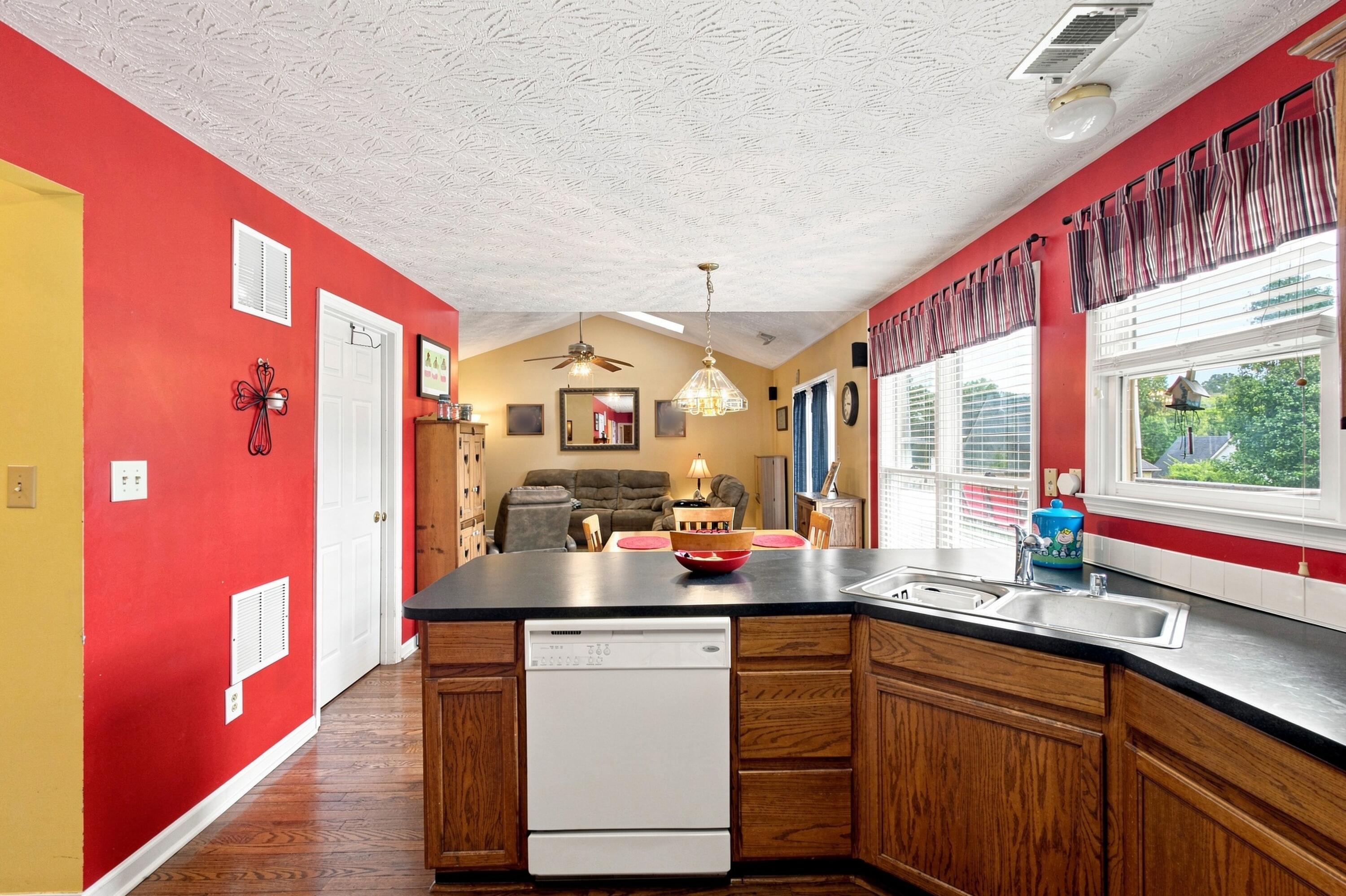360 Whitfield Drive Property Photo 11