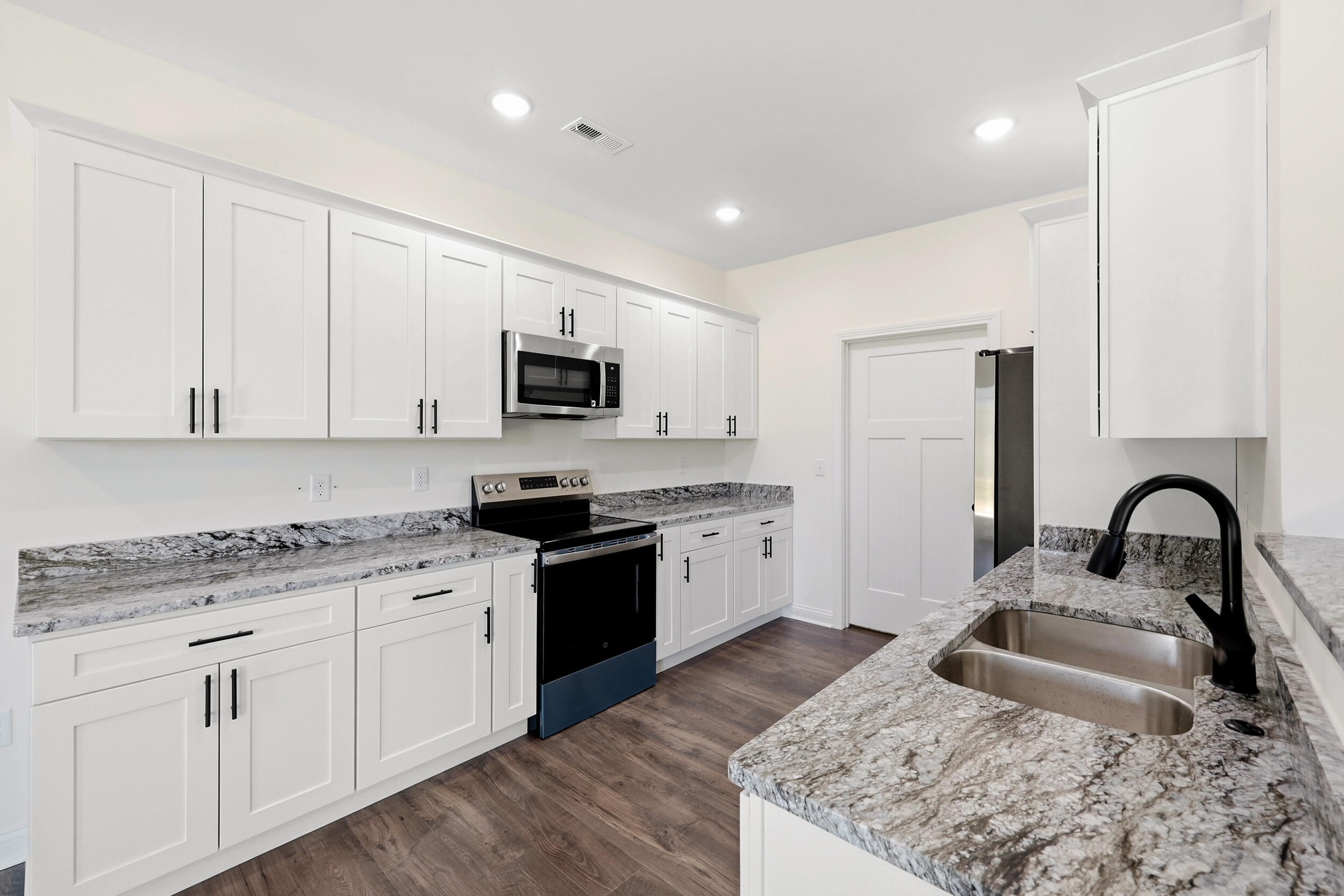 917 Olympic Court Property Photo 19