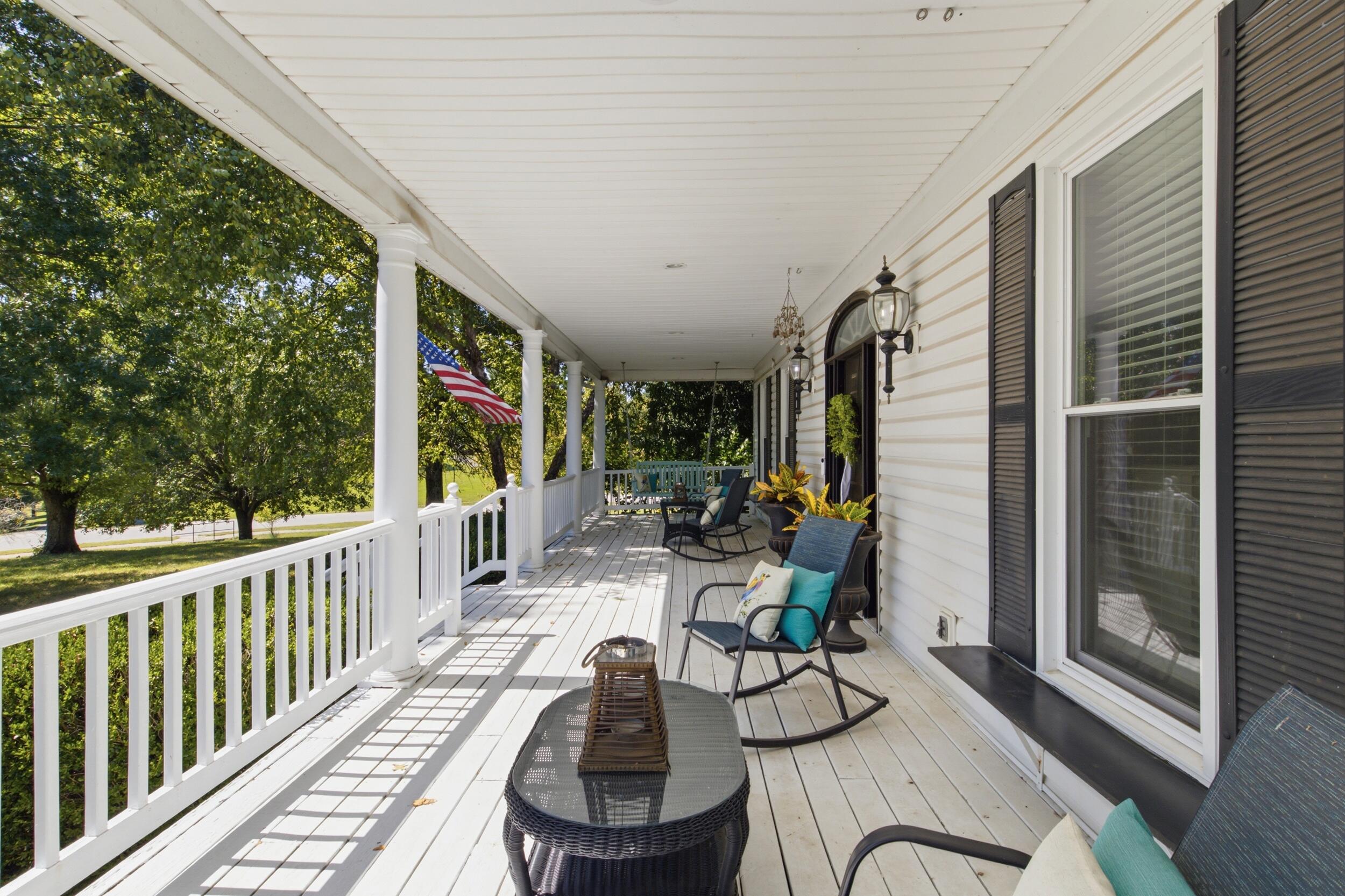 4715 Sunny Hill Drive Property Photo 8