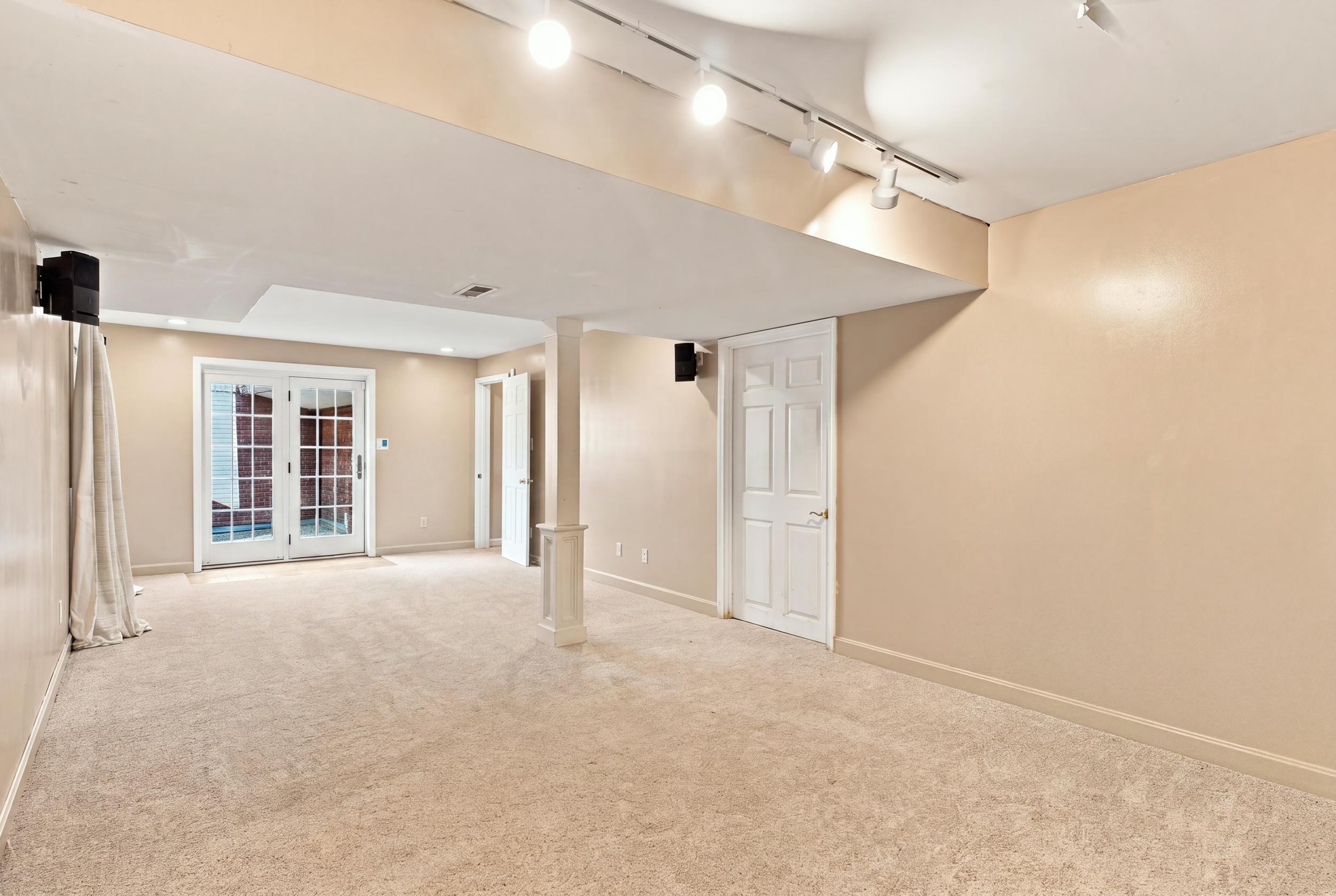 4715 Sunny Hill Drive Property Photo 57