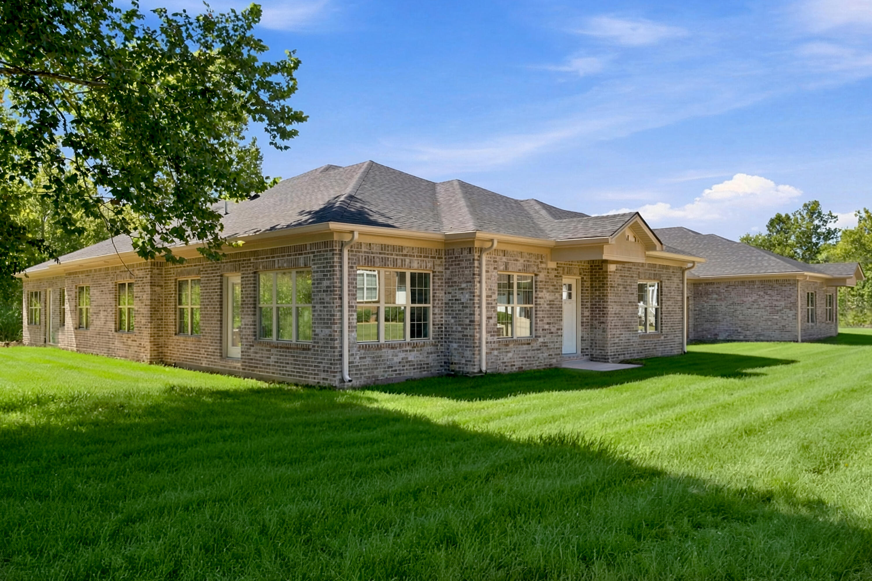 109 Arbor Court Property Photo 6