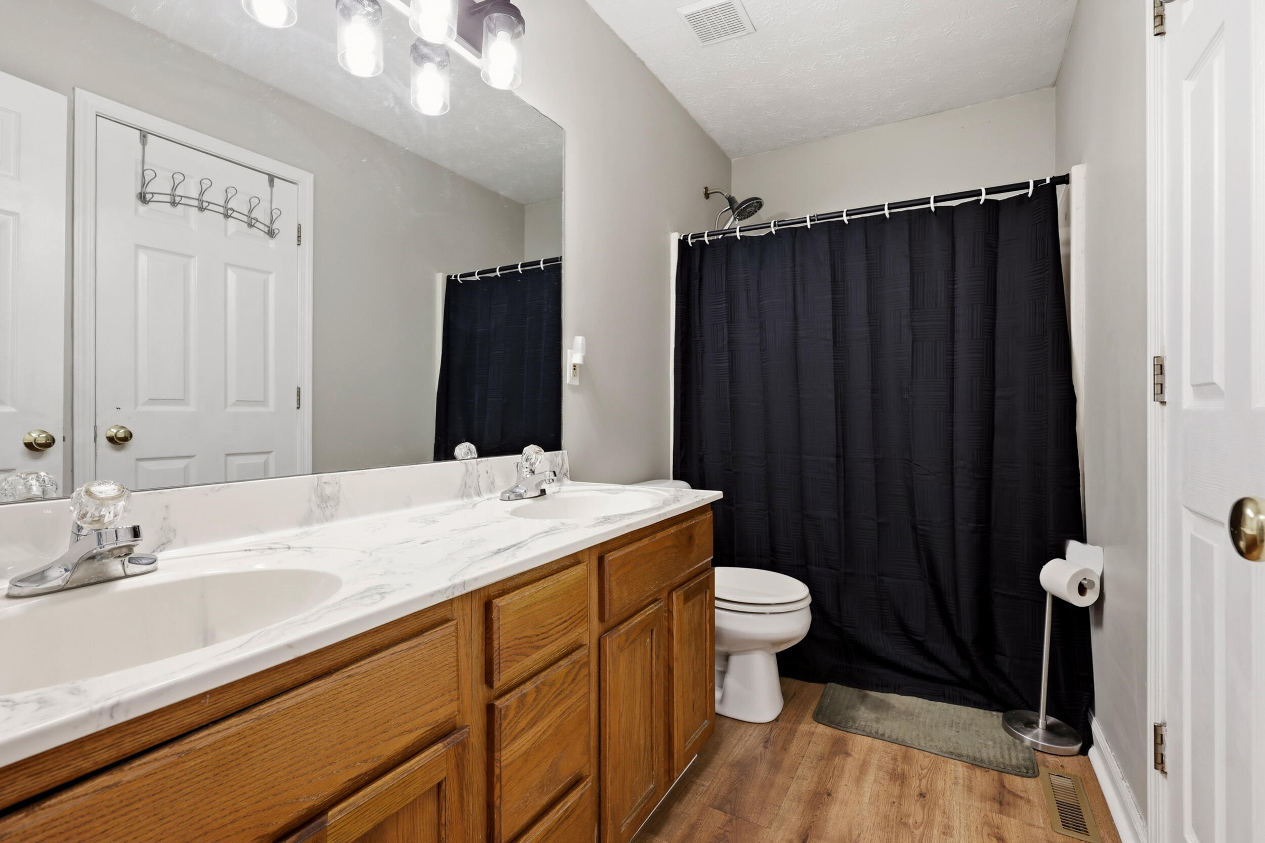 118 S Bold Forbes Boulevard Property Photo 11