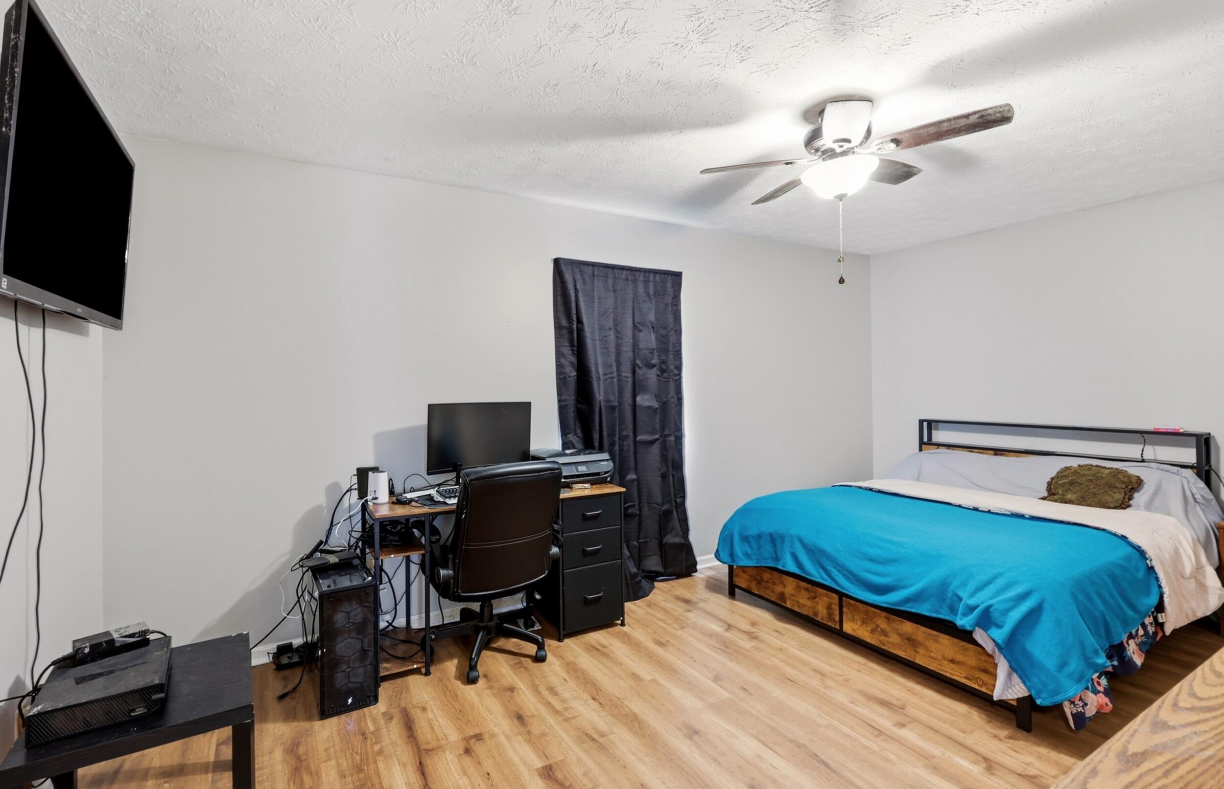 118 S Bold Forbes Boulevard Property Photo 13