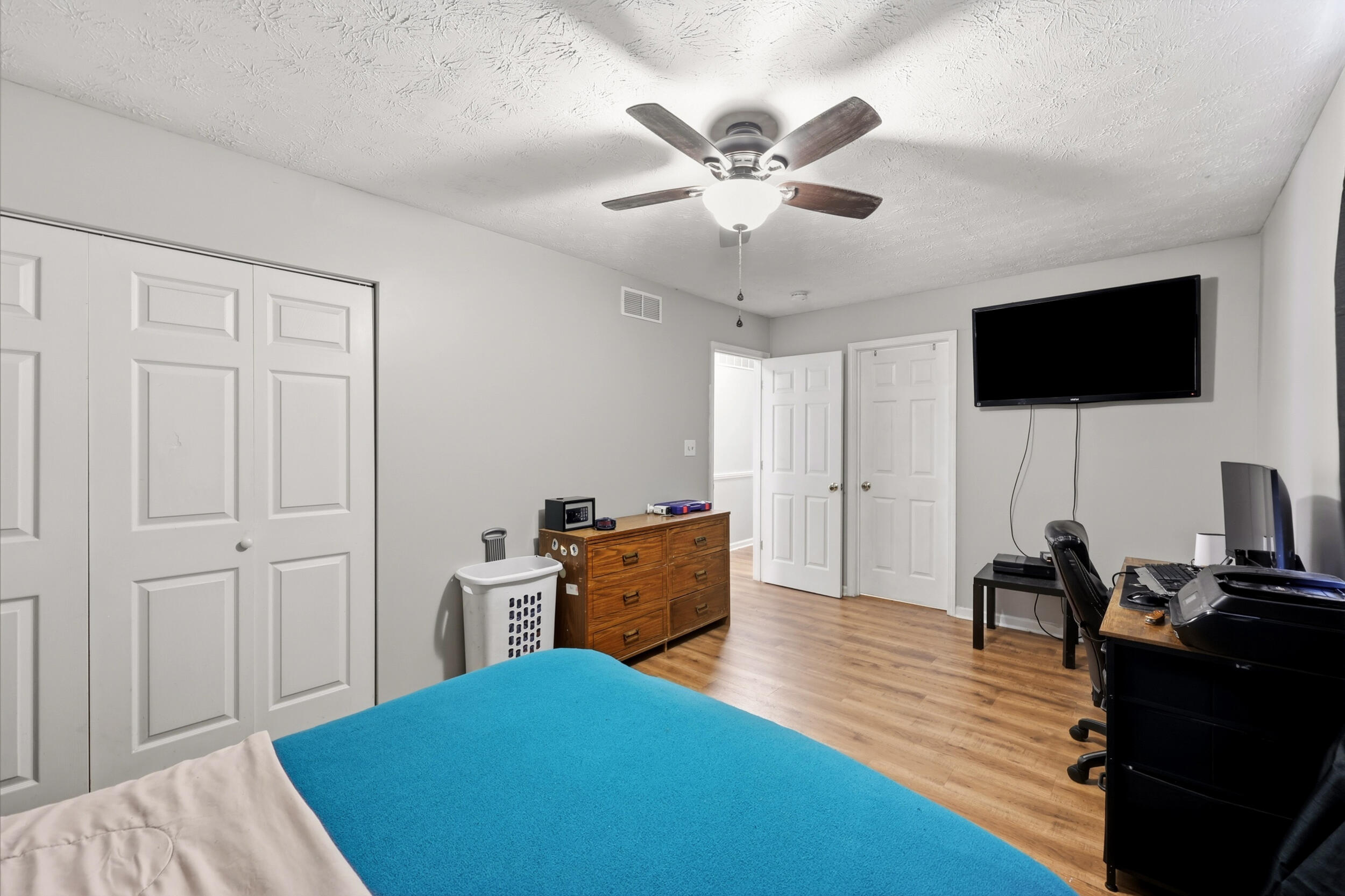 118 S Bold Forbes Boulevard Property Photo 14