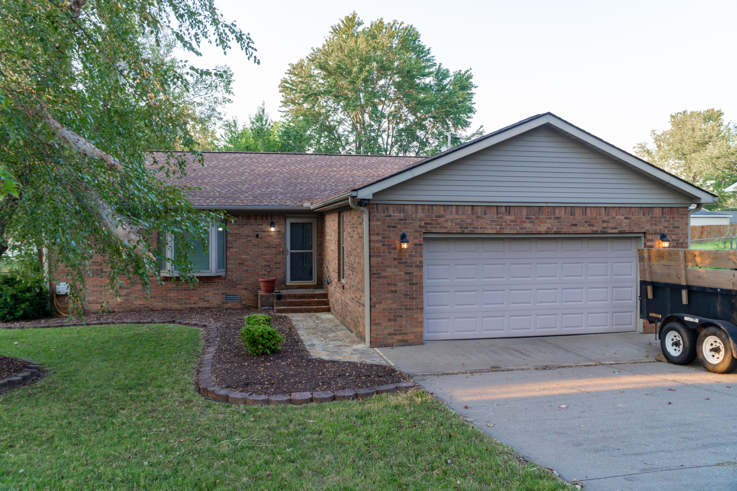 160 Wilton Circle Property Photo 2