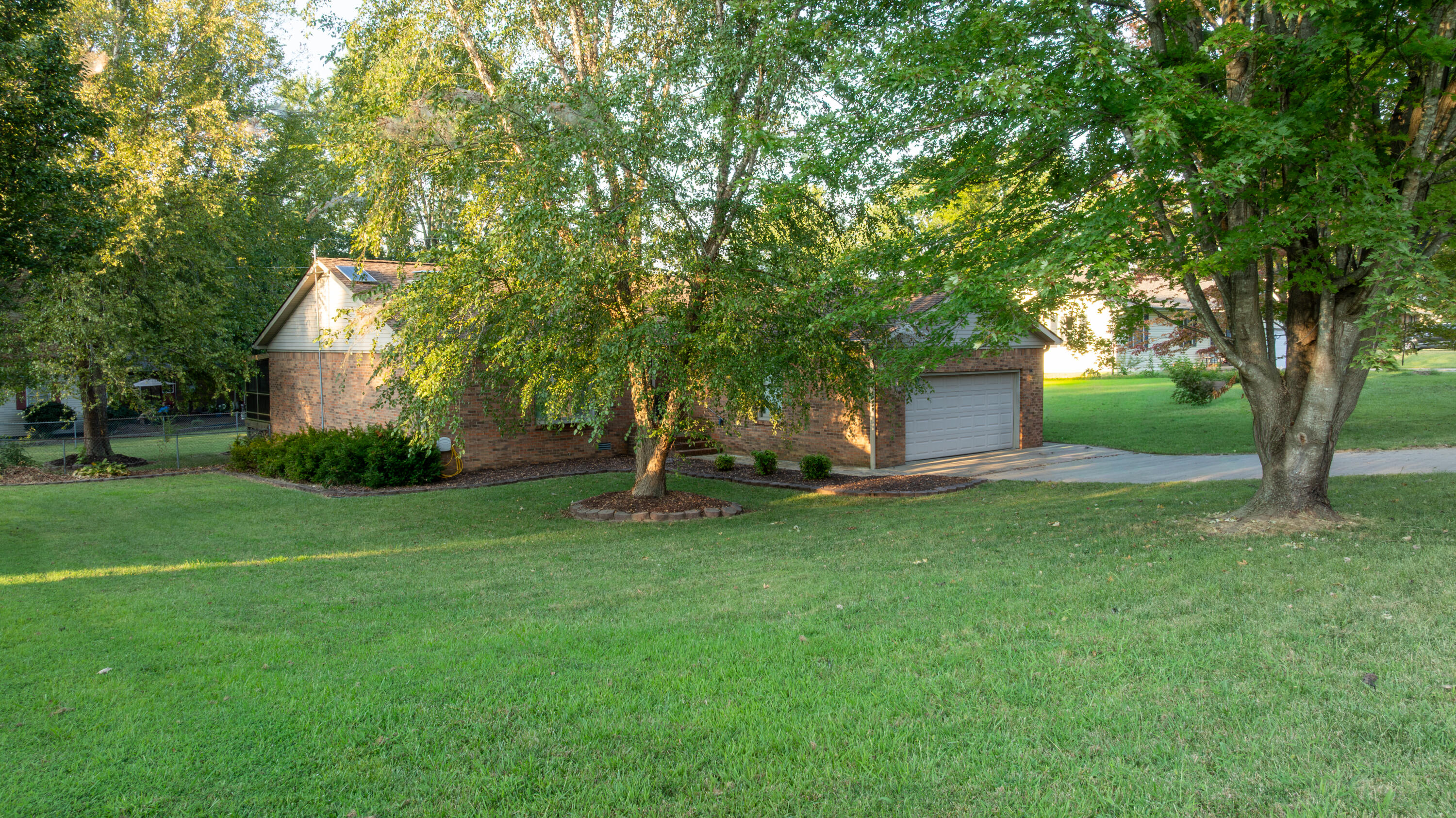 160 Wilton Circle Property Photo 4
