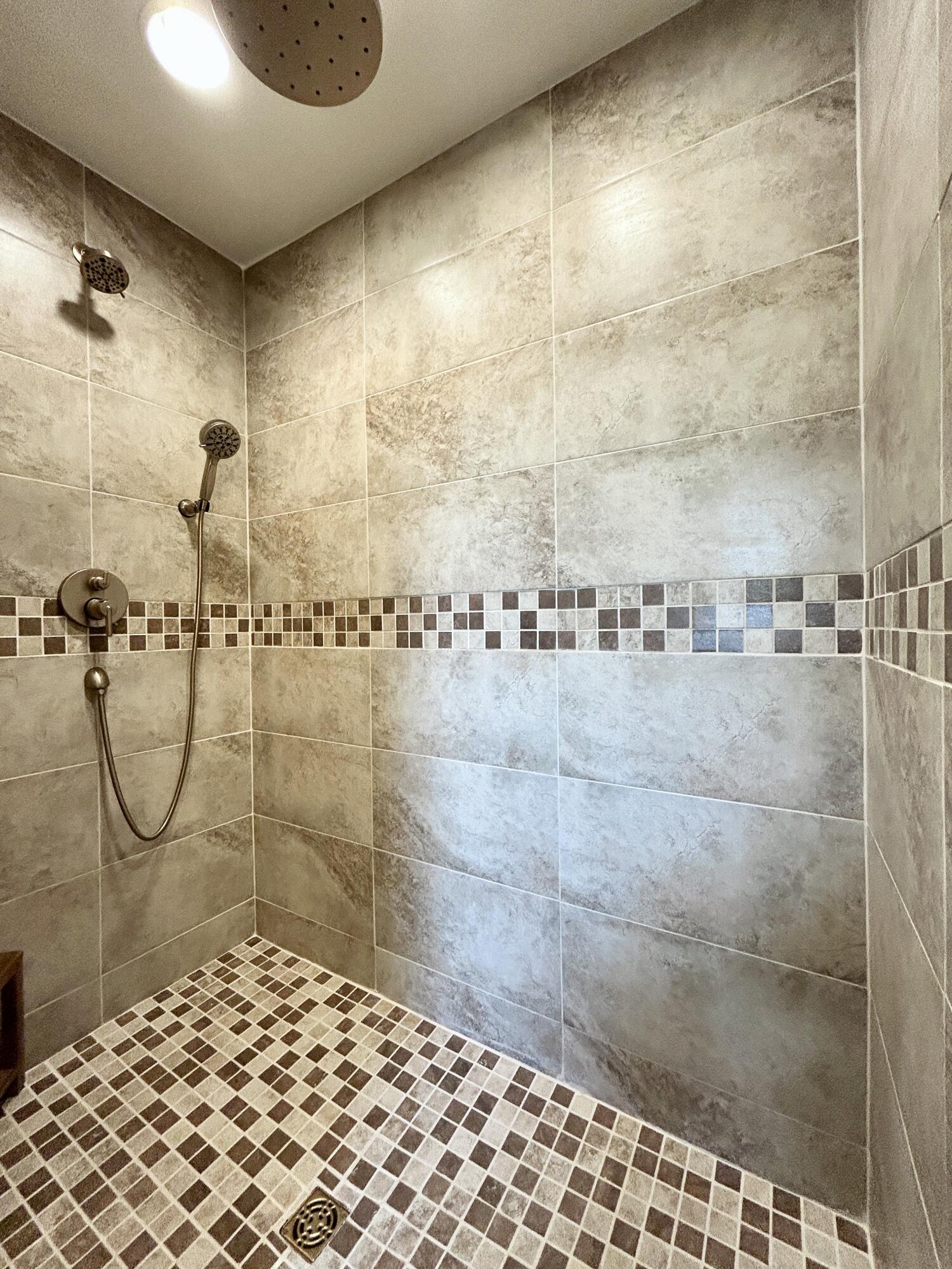 32 Lynns Way Property Photo 38