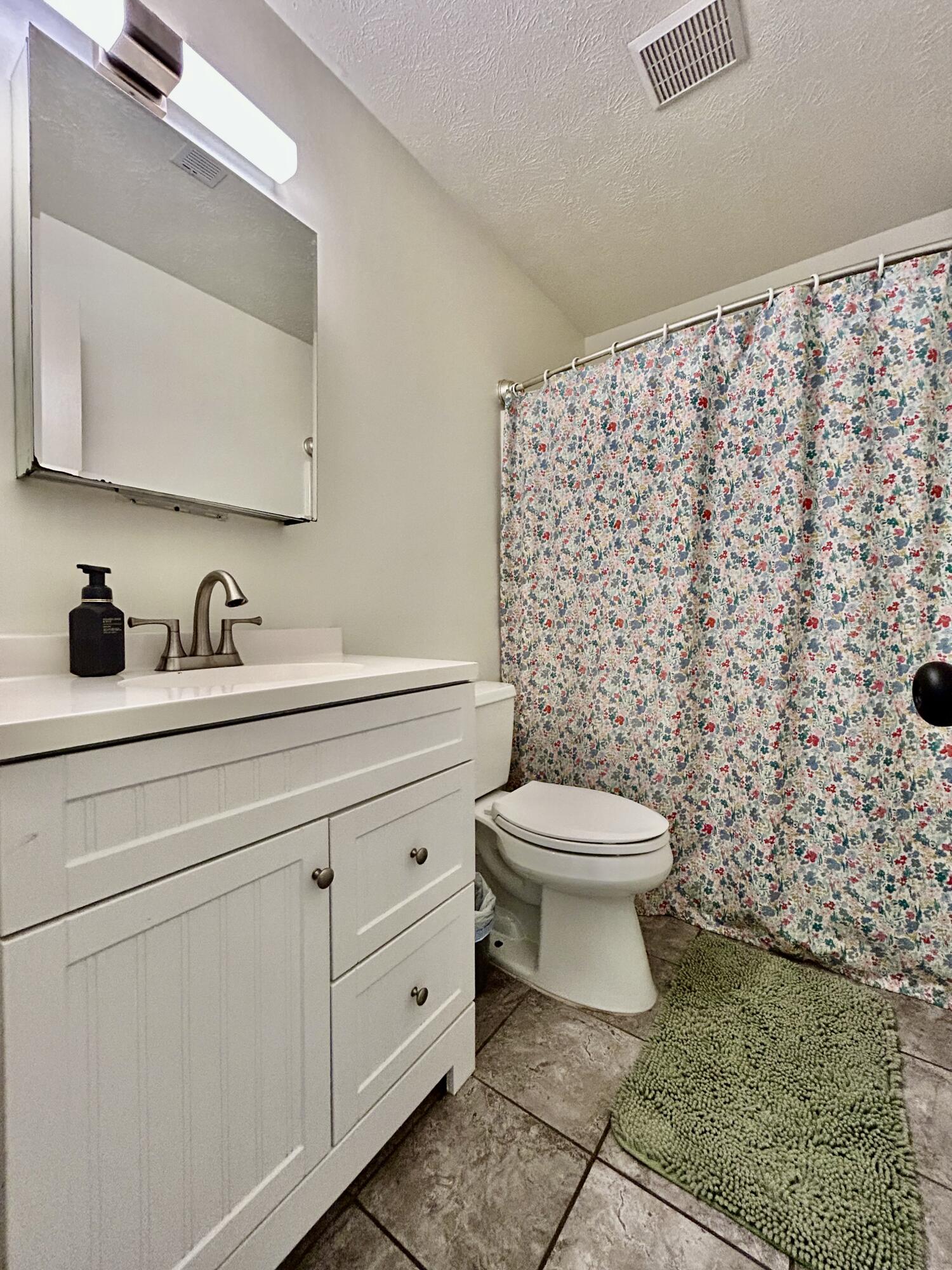 32 Lynns Way Property Photo 45