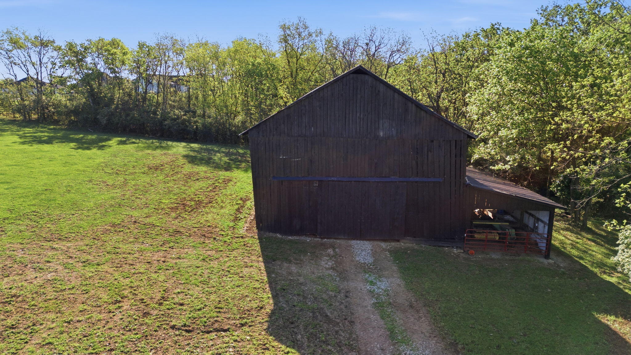 2-a Harrodsburg Road Property Photo 22
