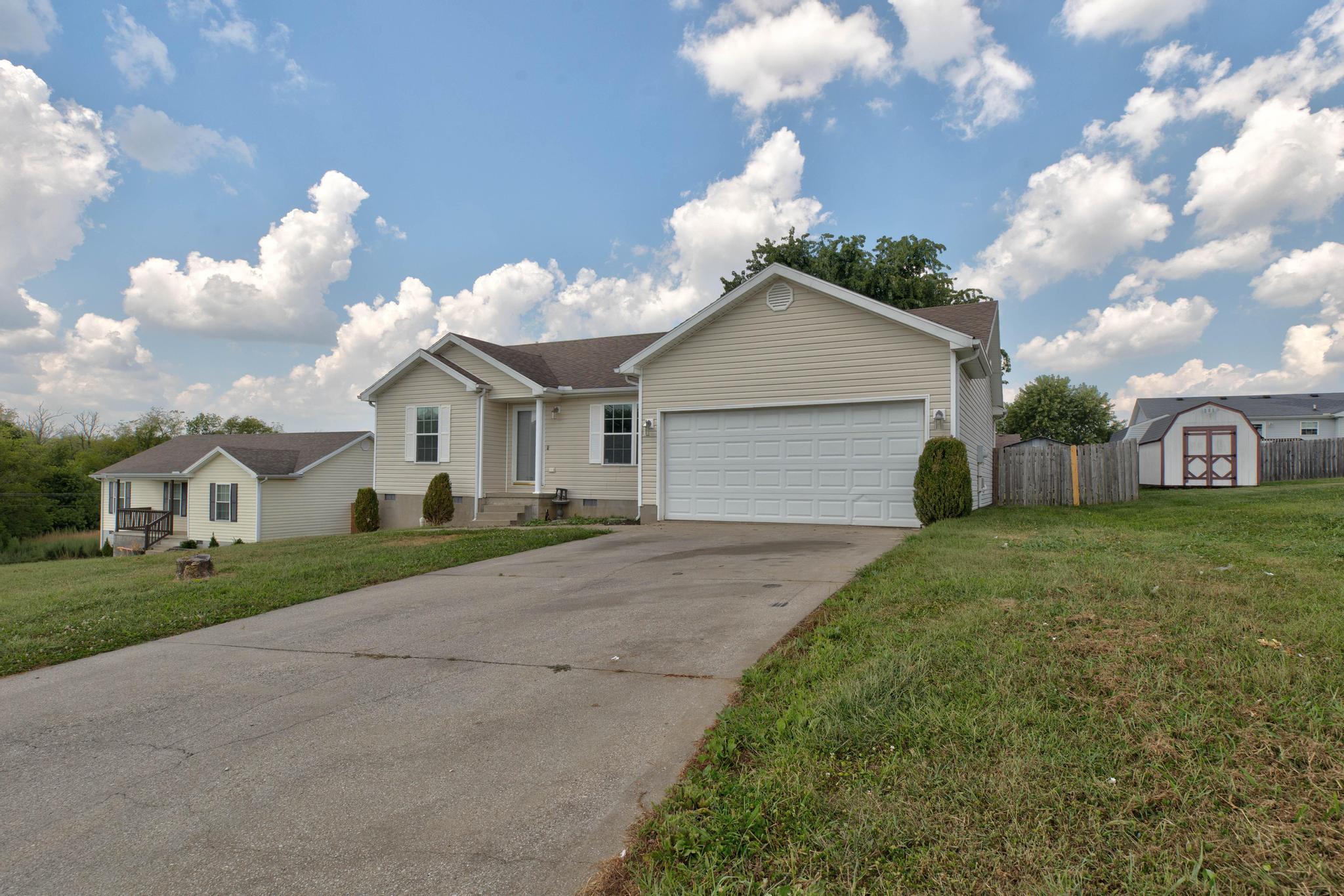 332 Woodland Lane Property Photo 4