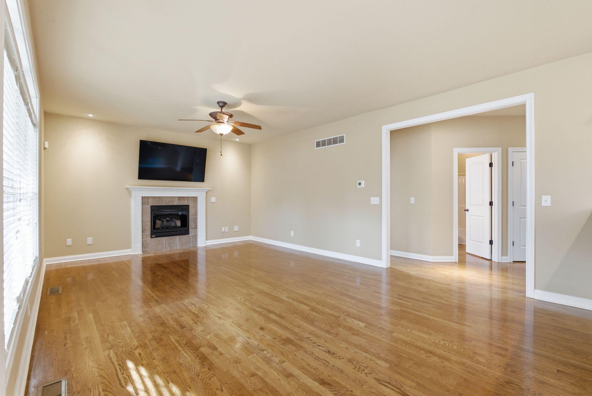 3241 Cherry Meadow Path Property Photo 5