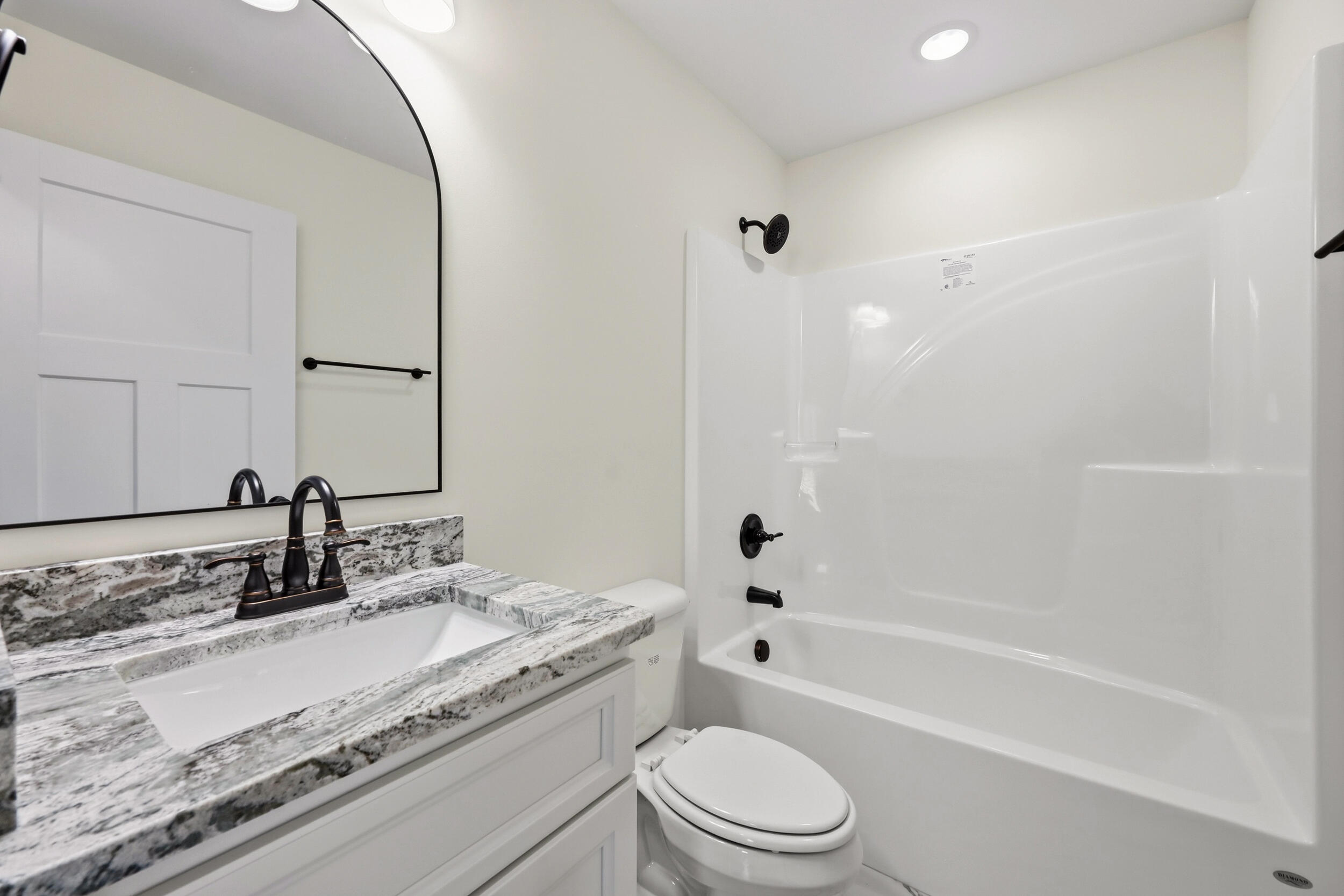 429 Yosemite Lane Property Photo 8