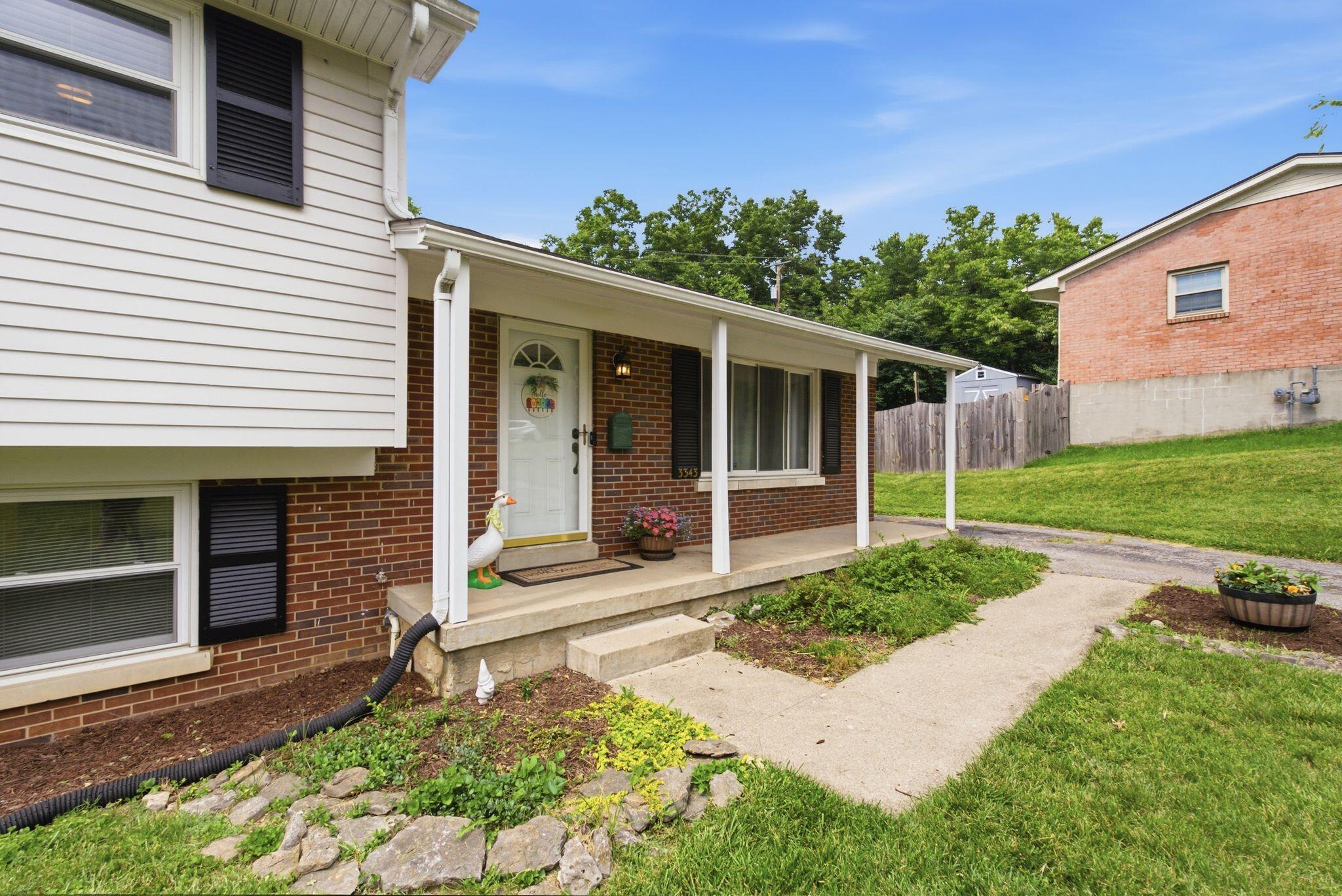 3343 Sutherland Drive Property Photo 4