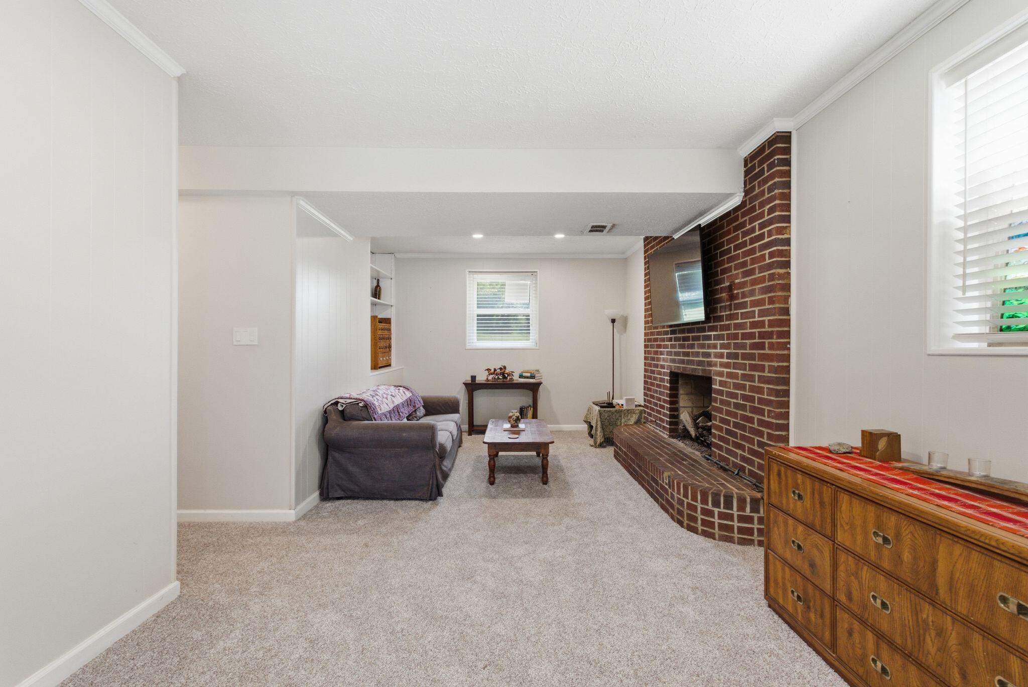 3343 Sutherland Drive Property Photo 32