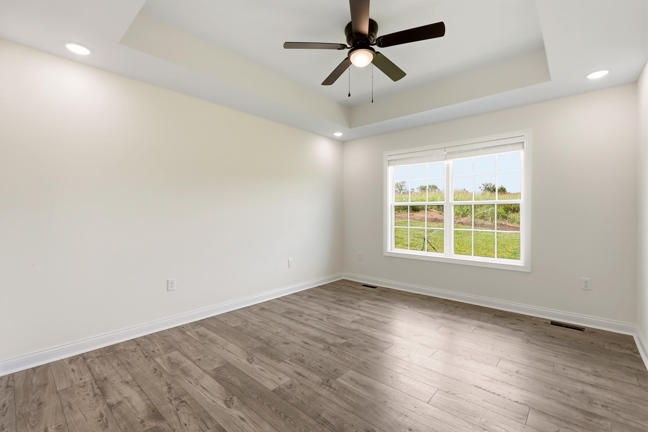 945 Olympic Court Property Photo 18