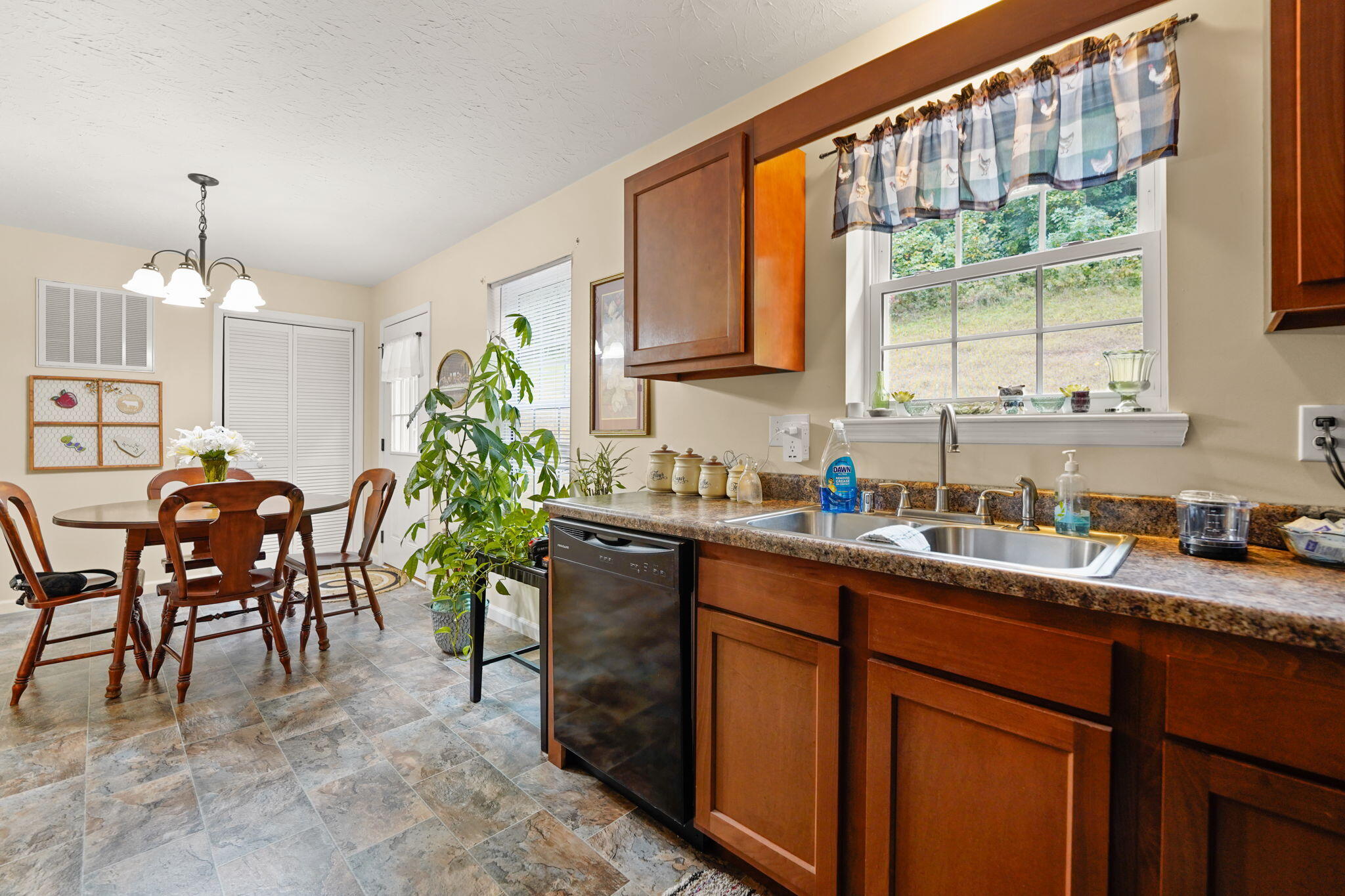 152 Milltown Subdivision Road Property Photo 13