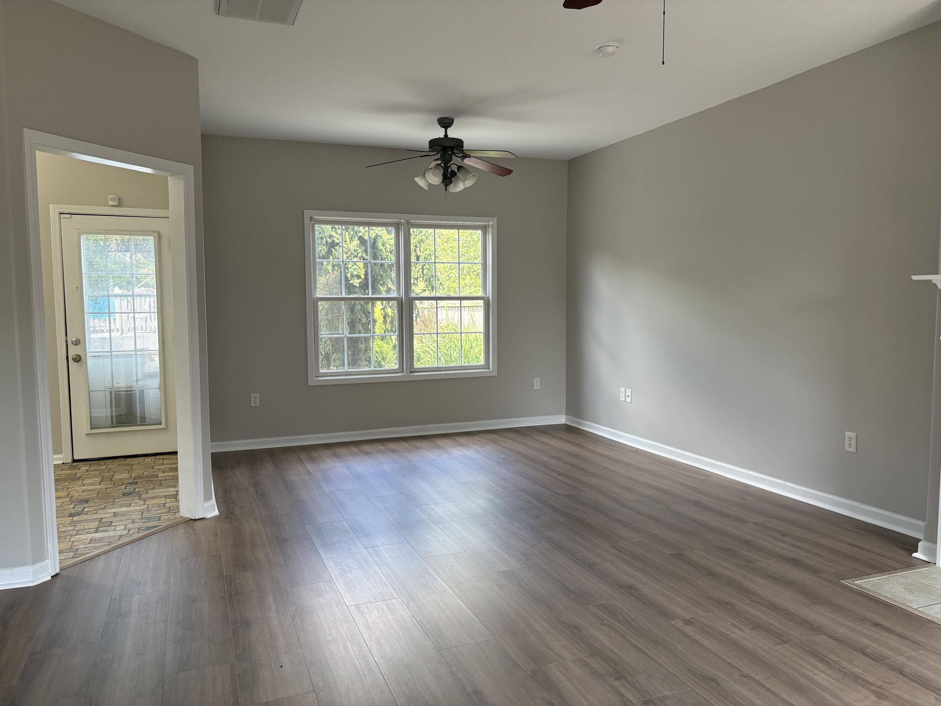 213 Skyline Drive Property Photo 3