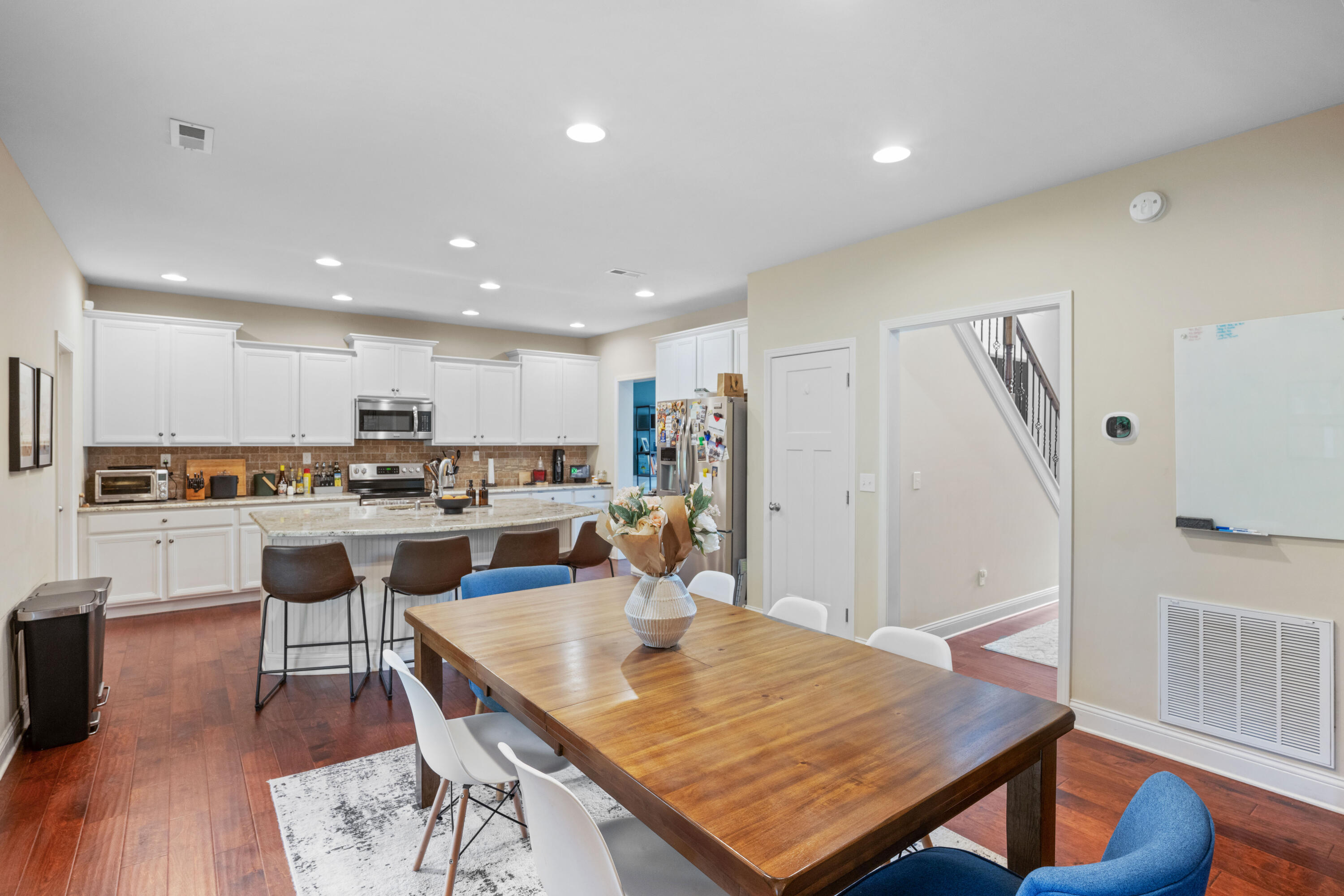 343 Manitoba Lane Property Photo 10
