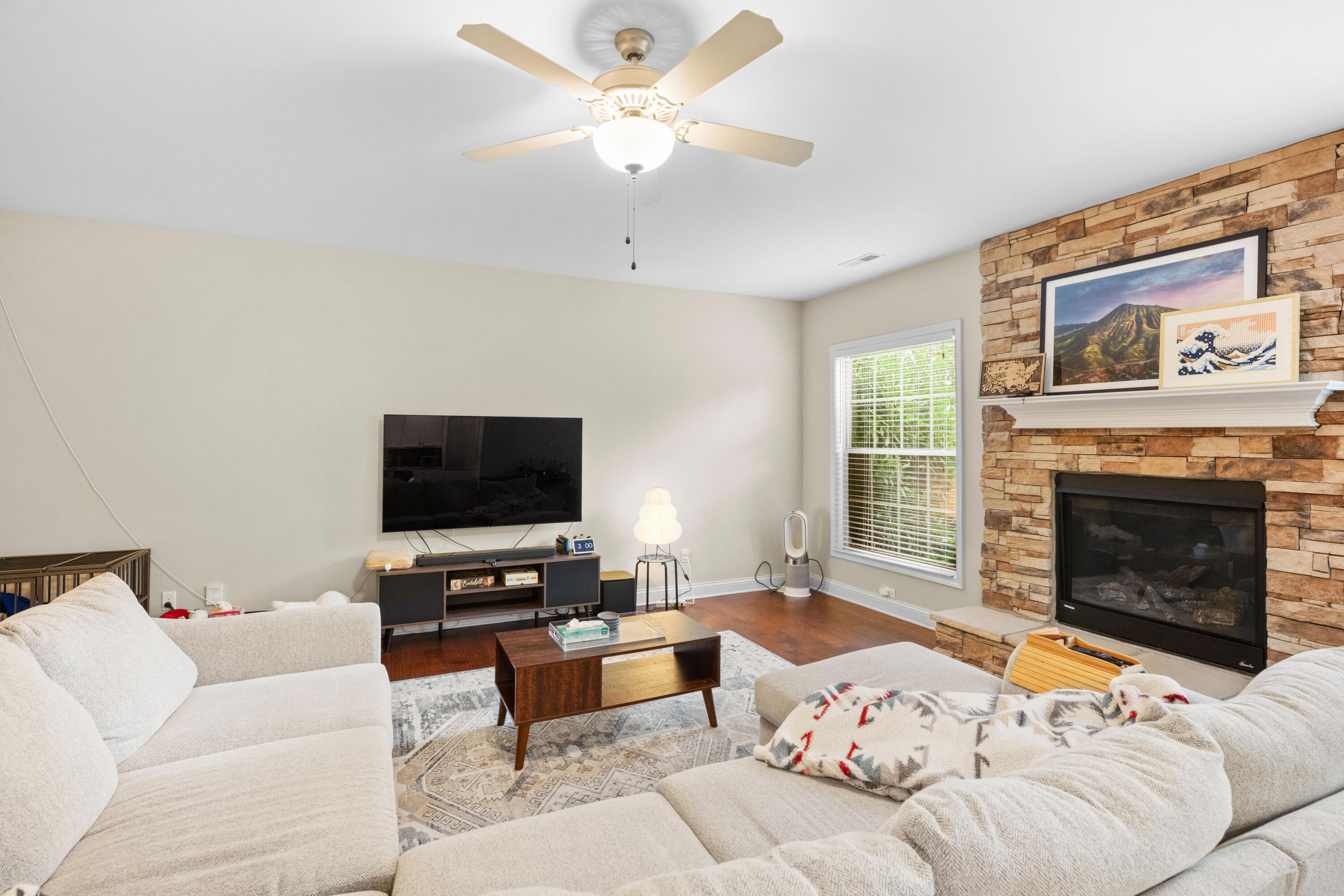 343 Manitoba Lane Property Photo 12