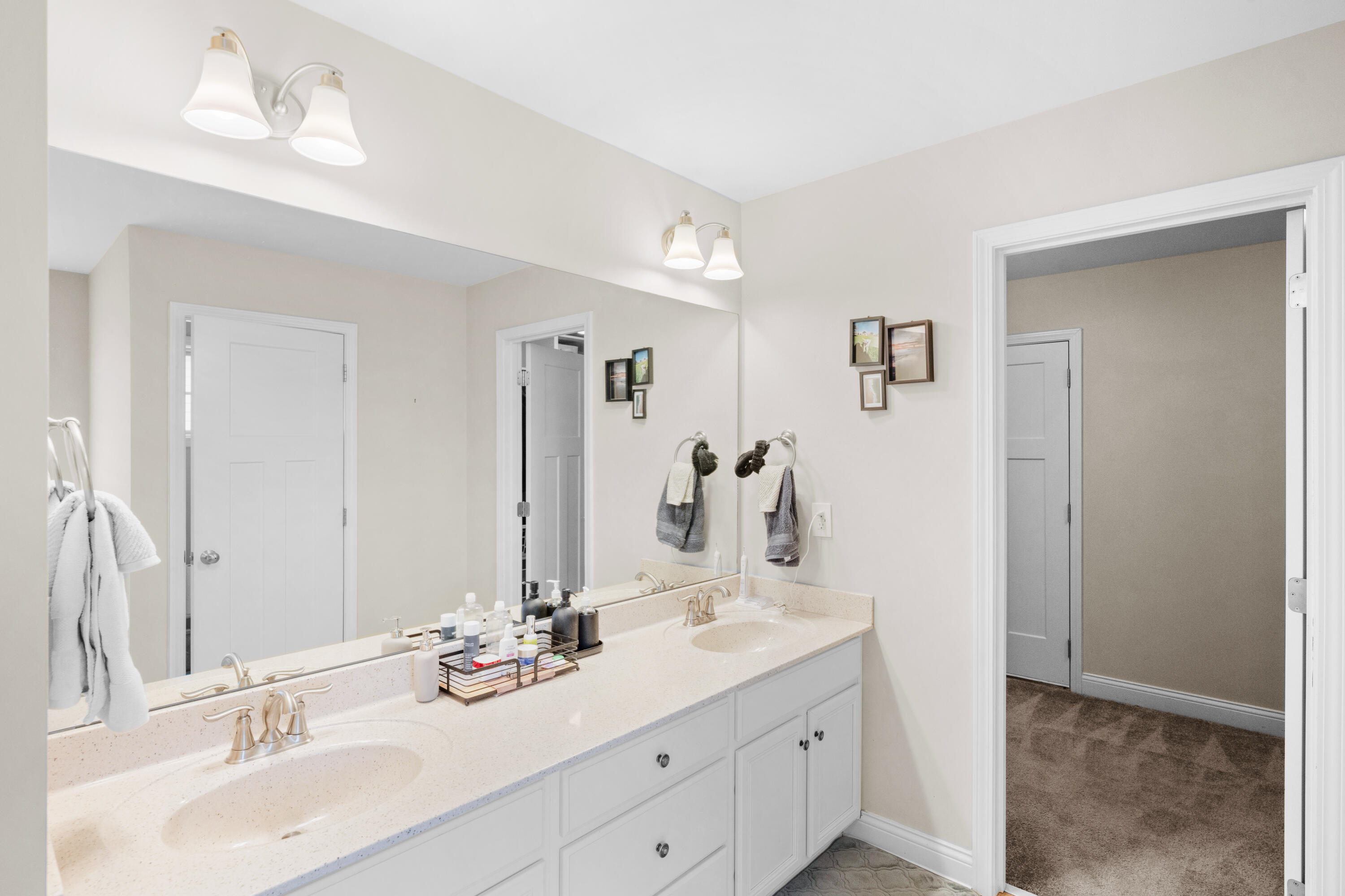 343 Manitoba Lane Property Photo 20