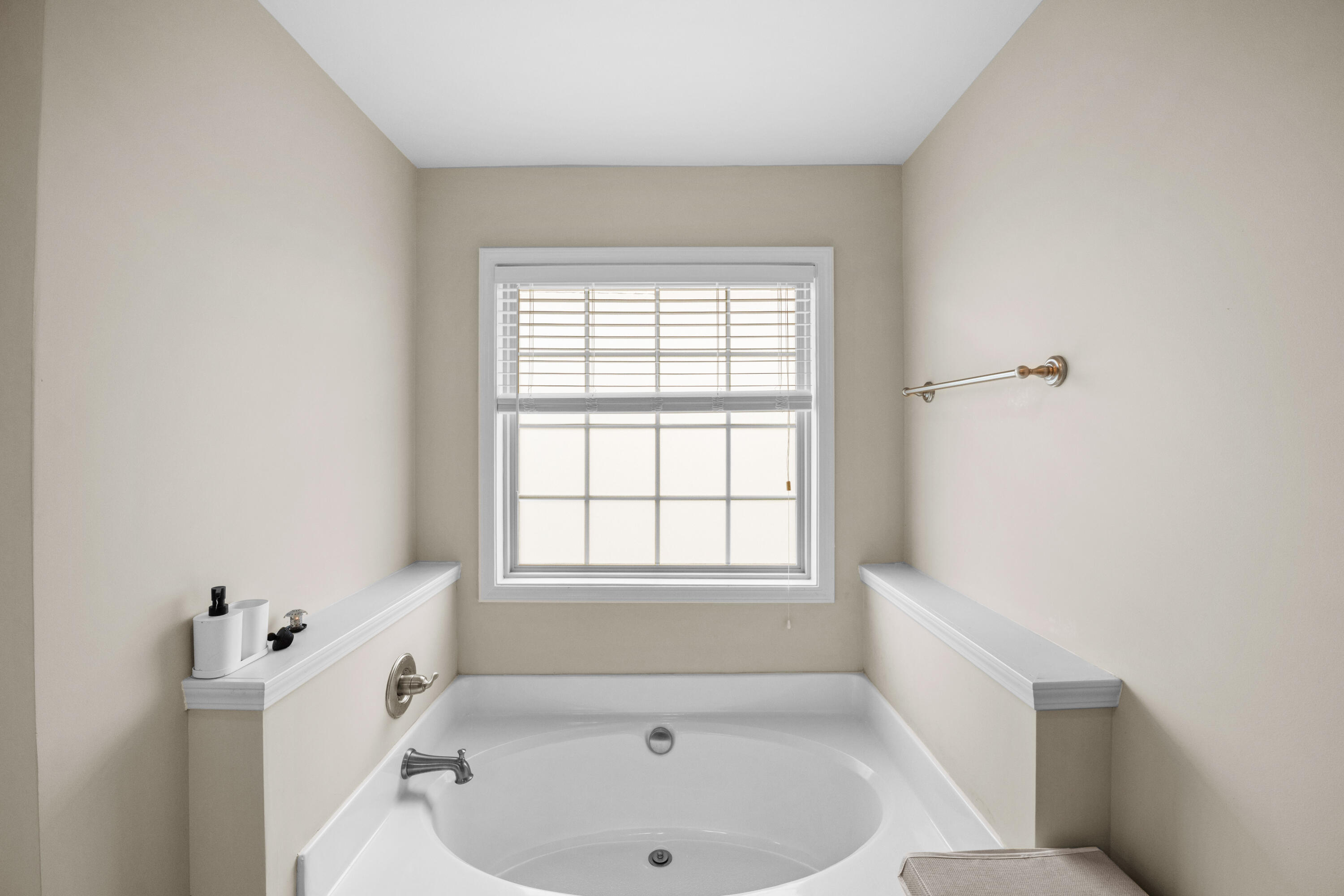 343 Manitoba Lane Property Photo 22