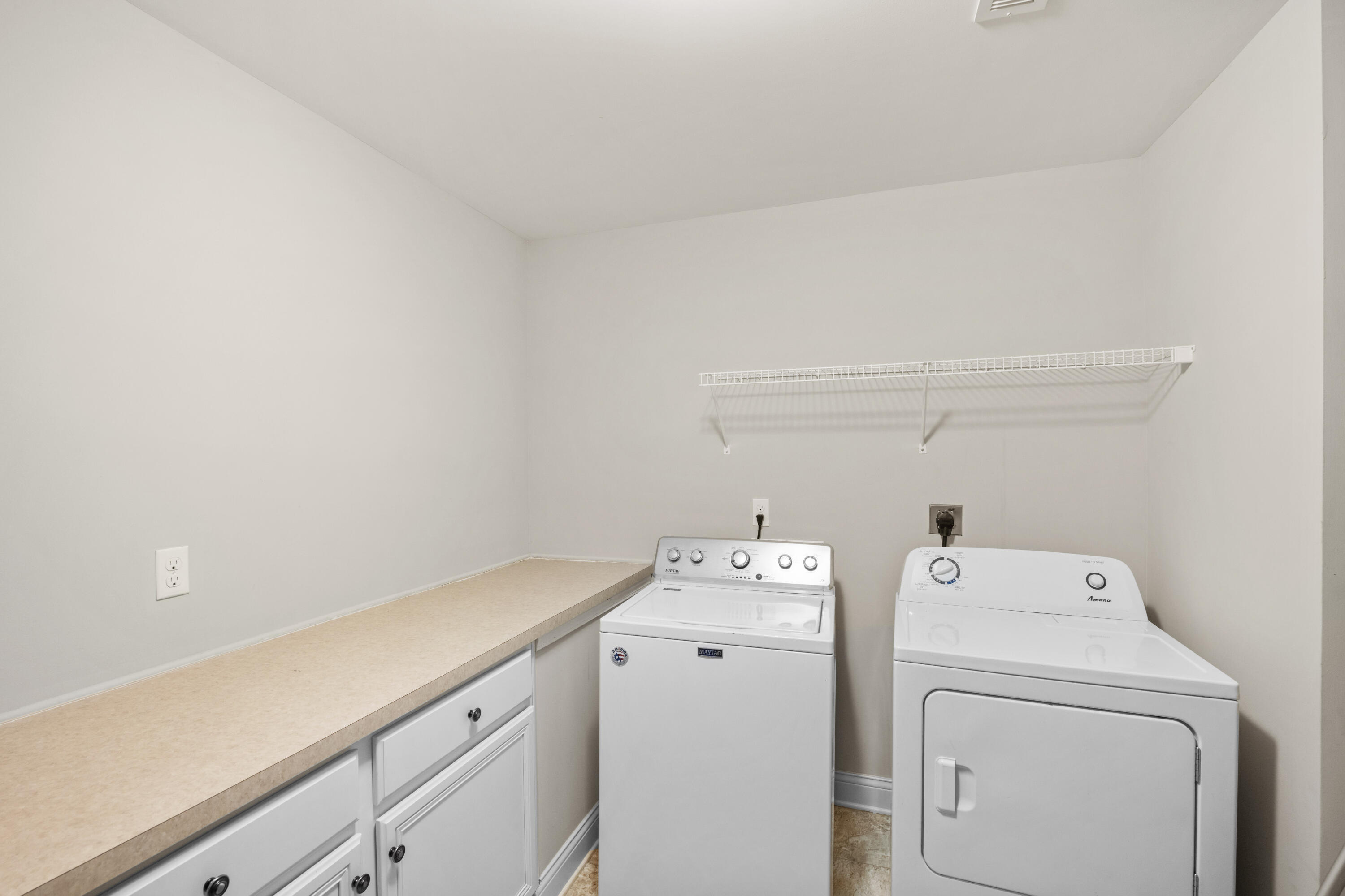 343 Manitoba Lane Property Photo 29