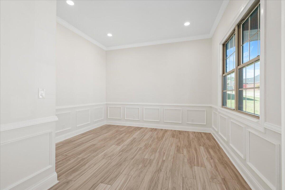 417 Weston Park Property Photo 5