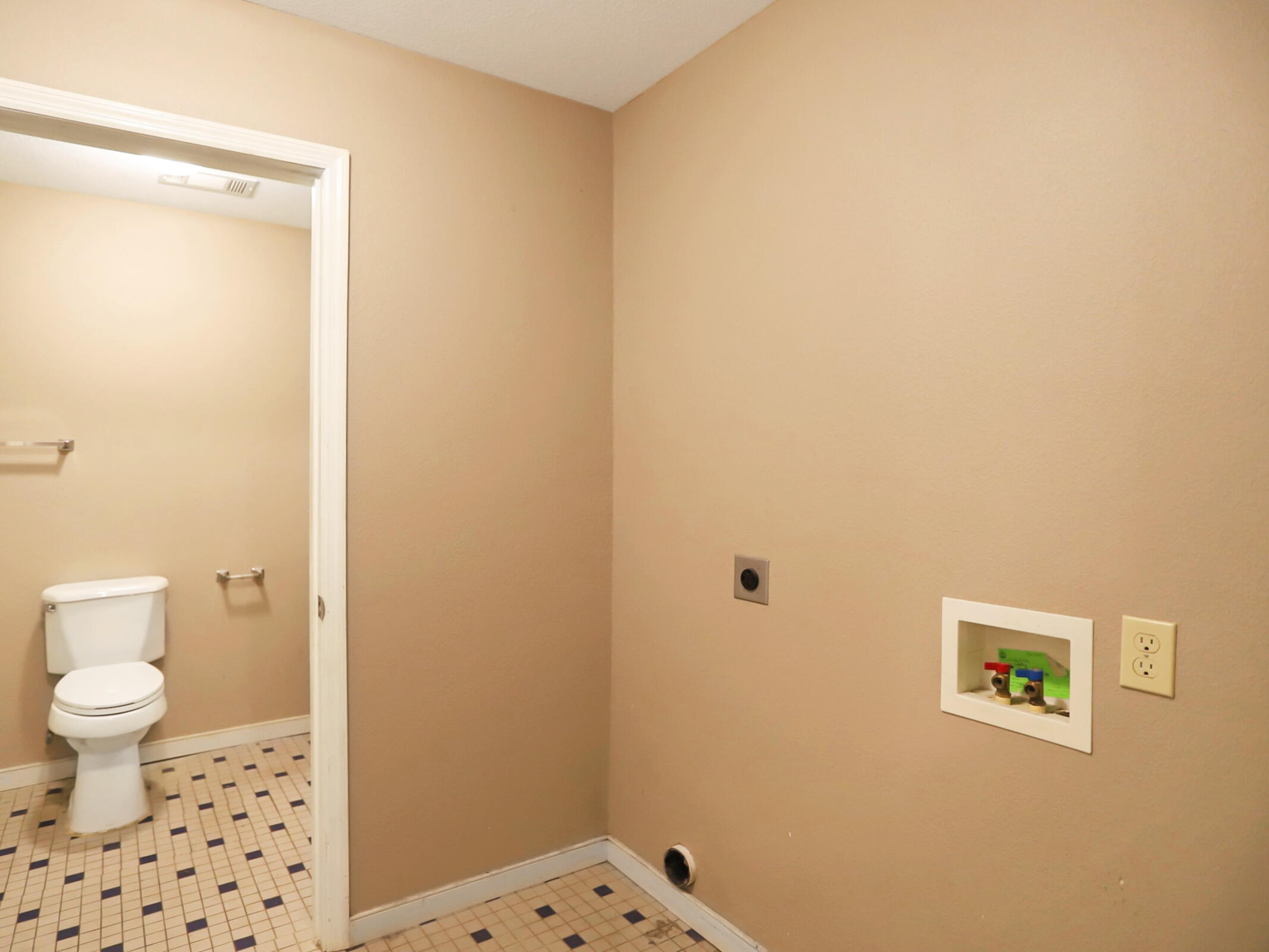 5435 State Highway 2547 Property Photo 13