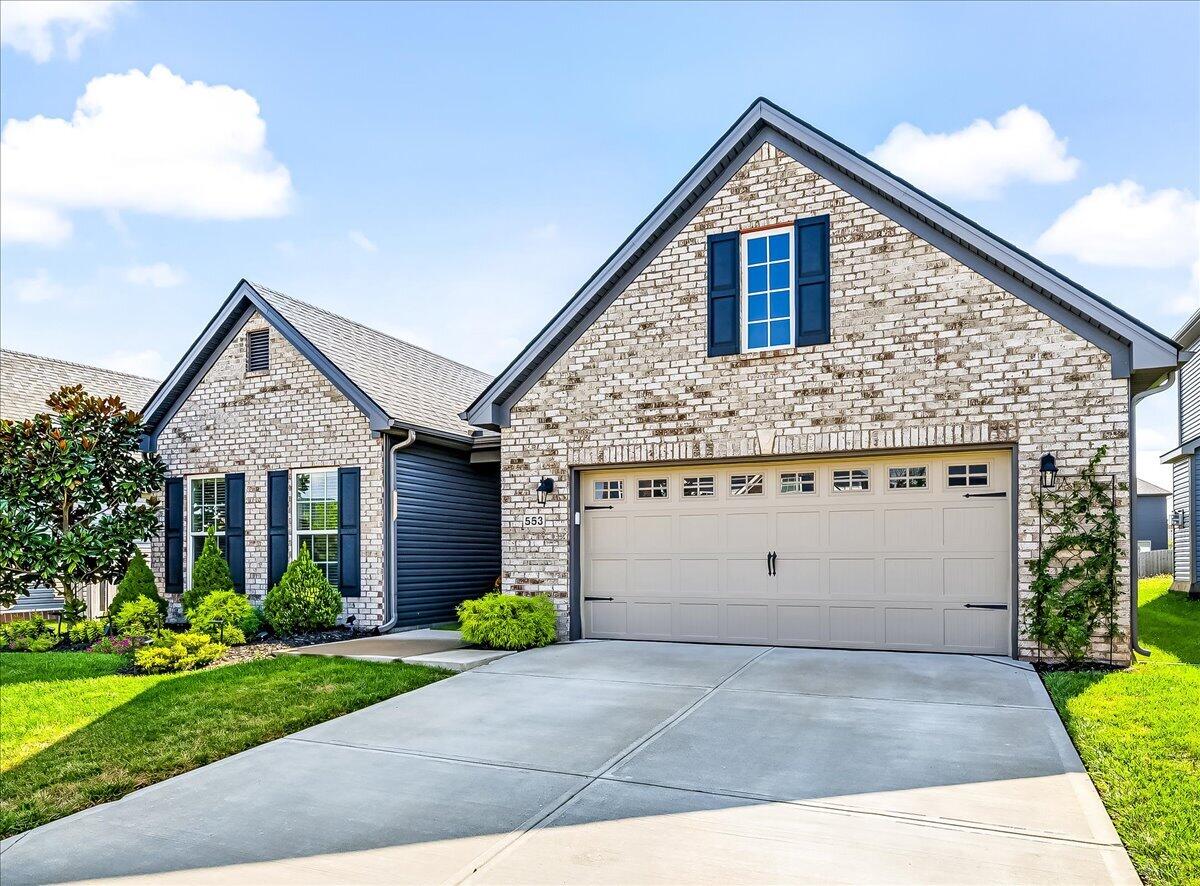 553 Windflower Way Property Photo 4